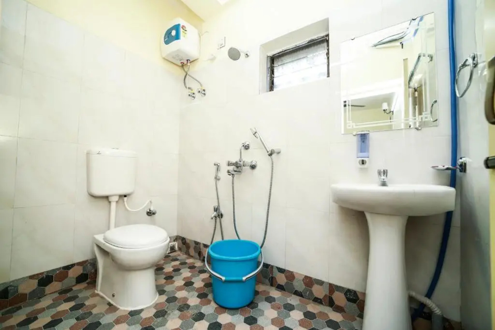 Rishika Ac Banquet And Guest House