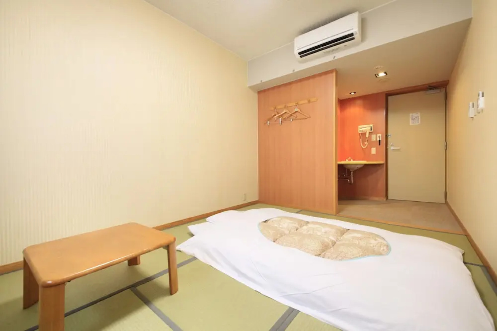 Poka Poka Onsen Hotel