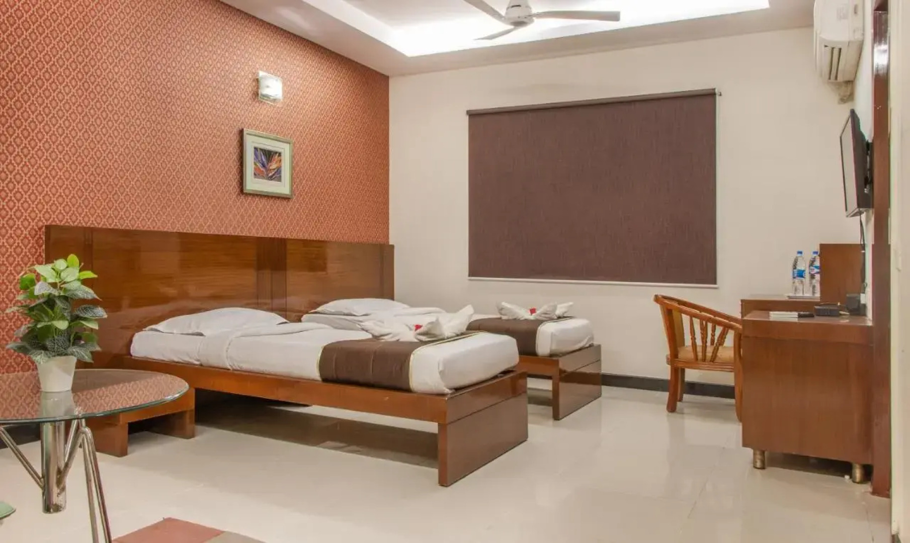 Omatra Hotel Infantry Road