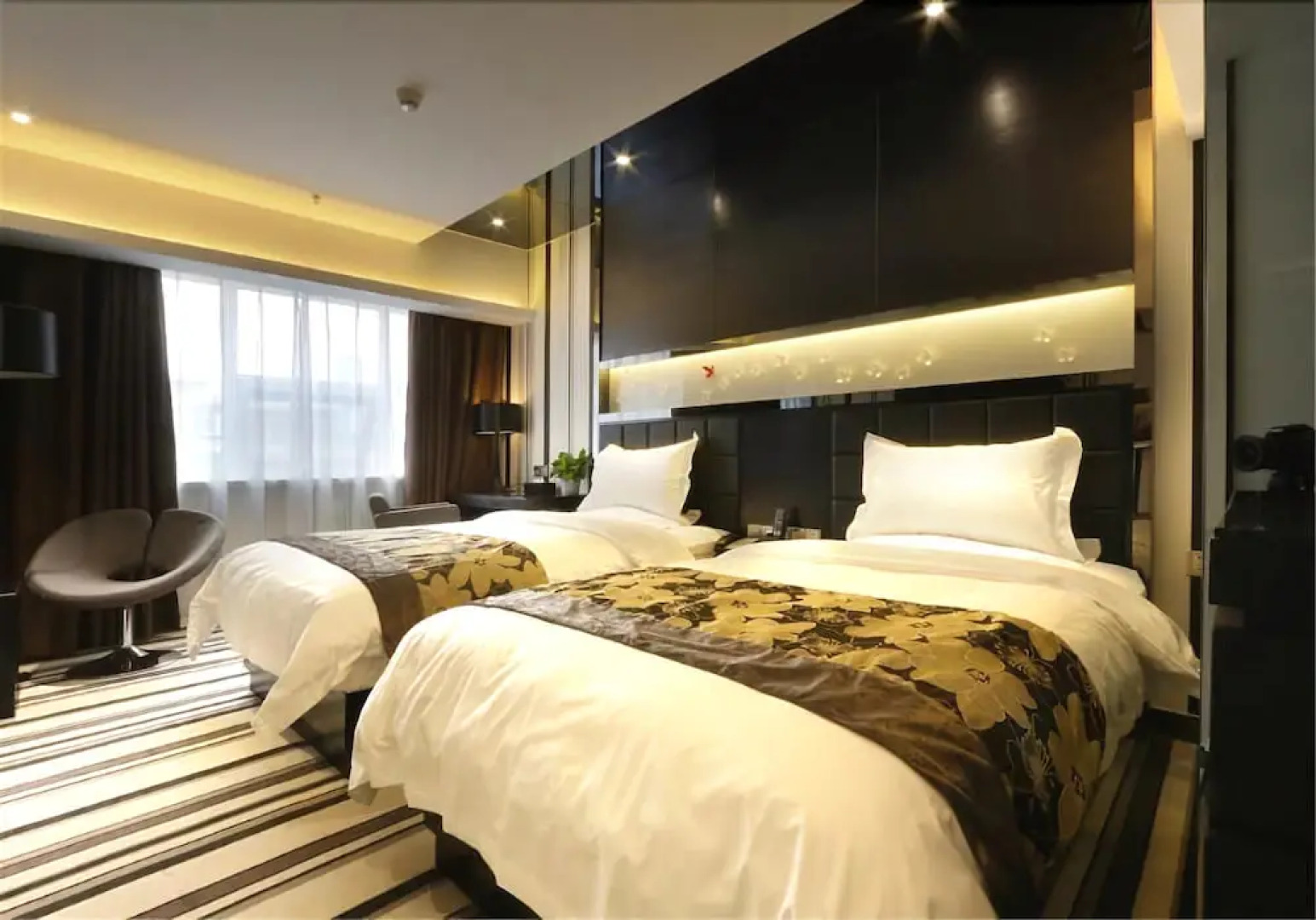 Shengmei Boutique Hotel