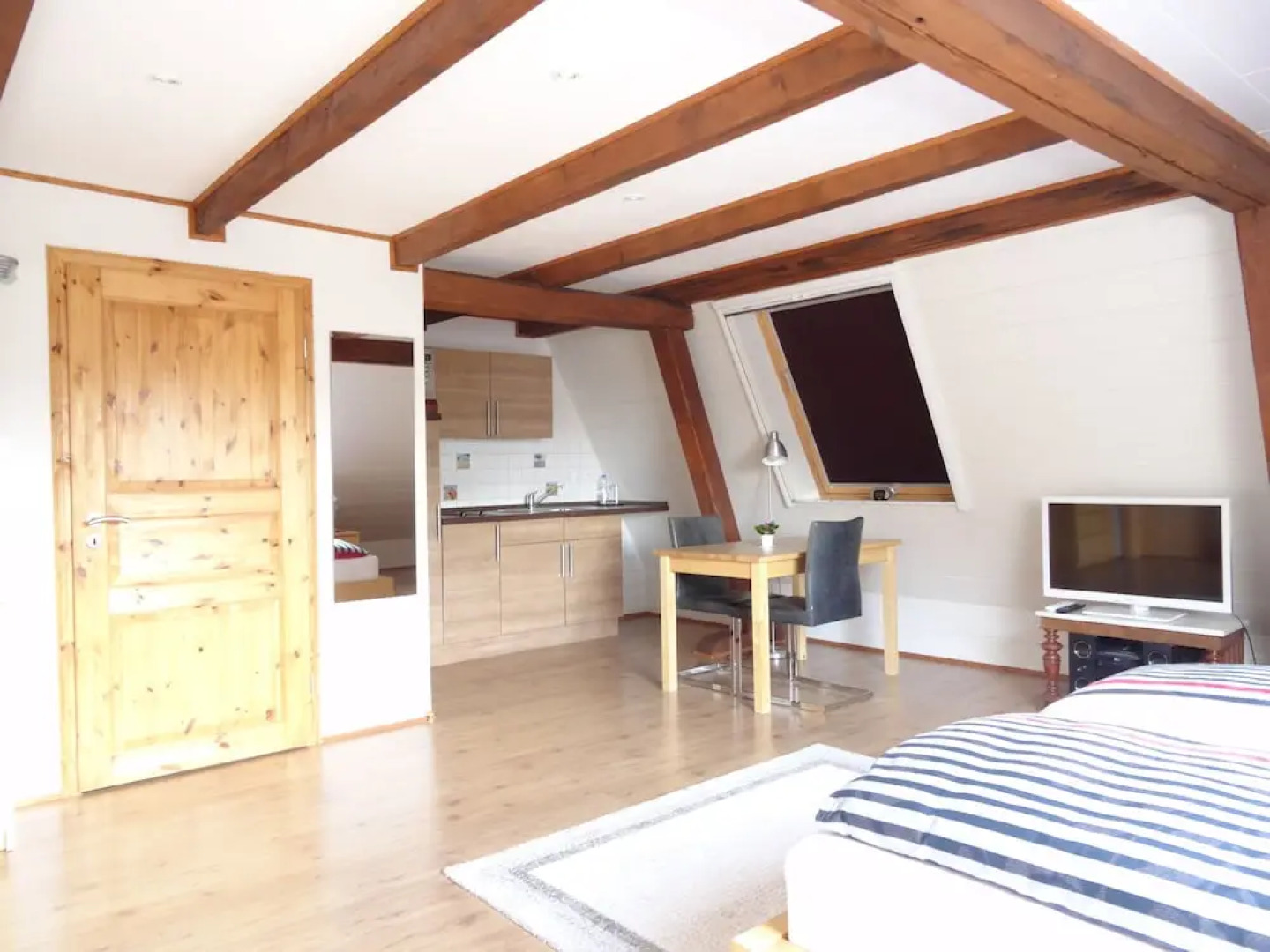 Apartment Panorama 1 near airport