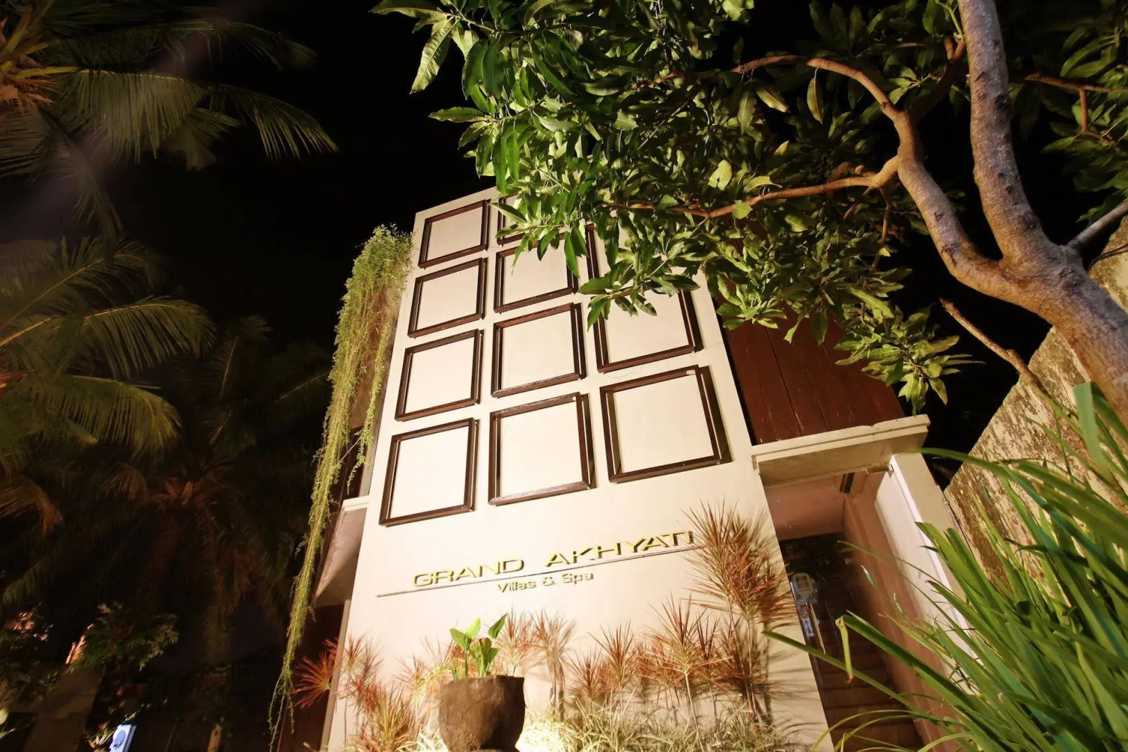 Grand Akhyati Villas & Spa