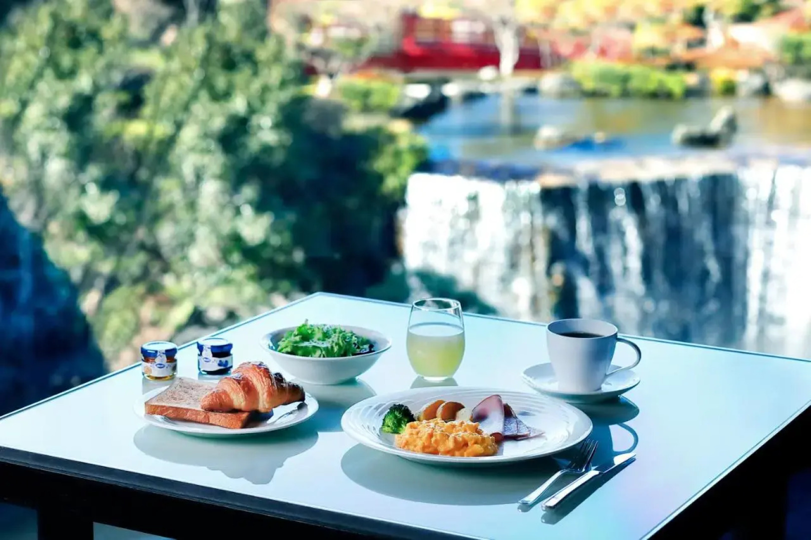 Hotel New Otani Tokyo, The Main