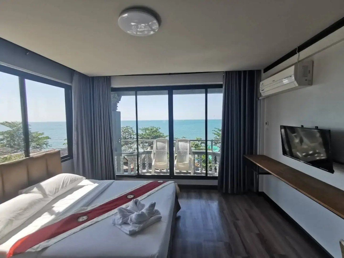 Pimpimarn Beach Hotel