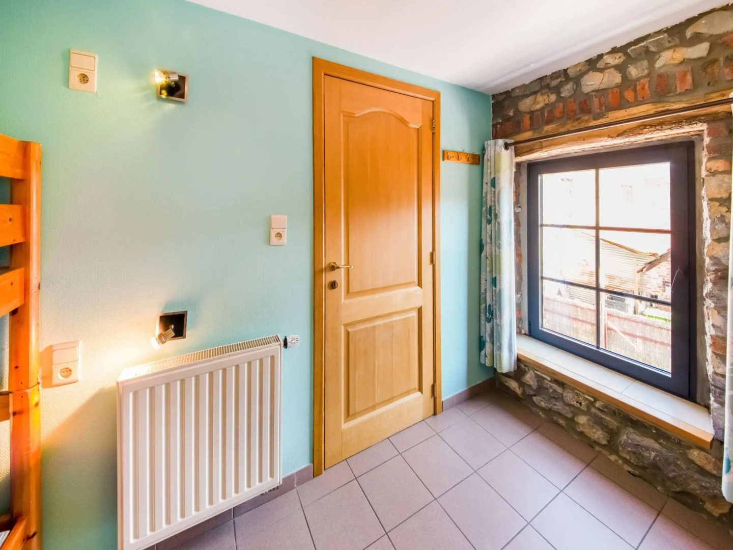 Stone Cottage With Sauna Jacuzzi A 5 Min Drive From The Cave Of Lorette In Rochefort