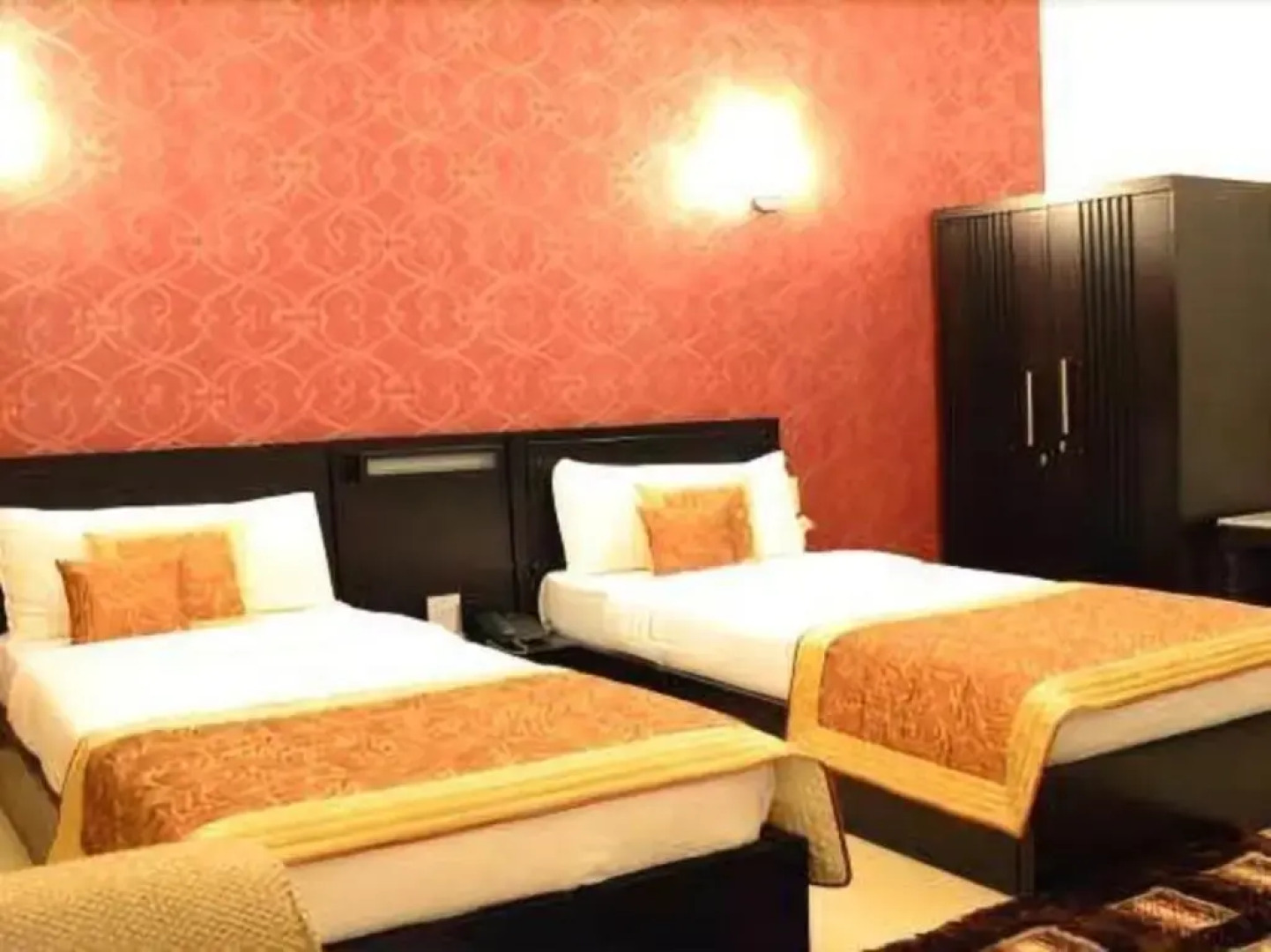 Hotel Luxmi Residency