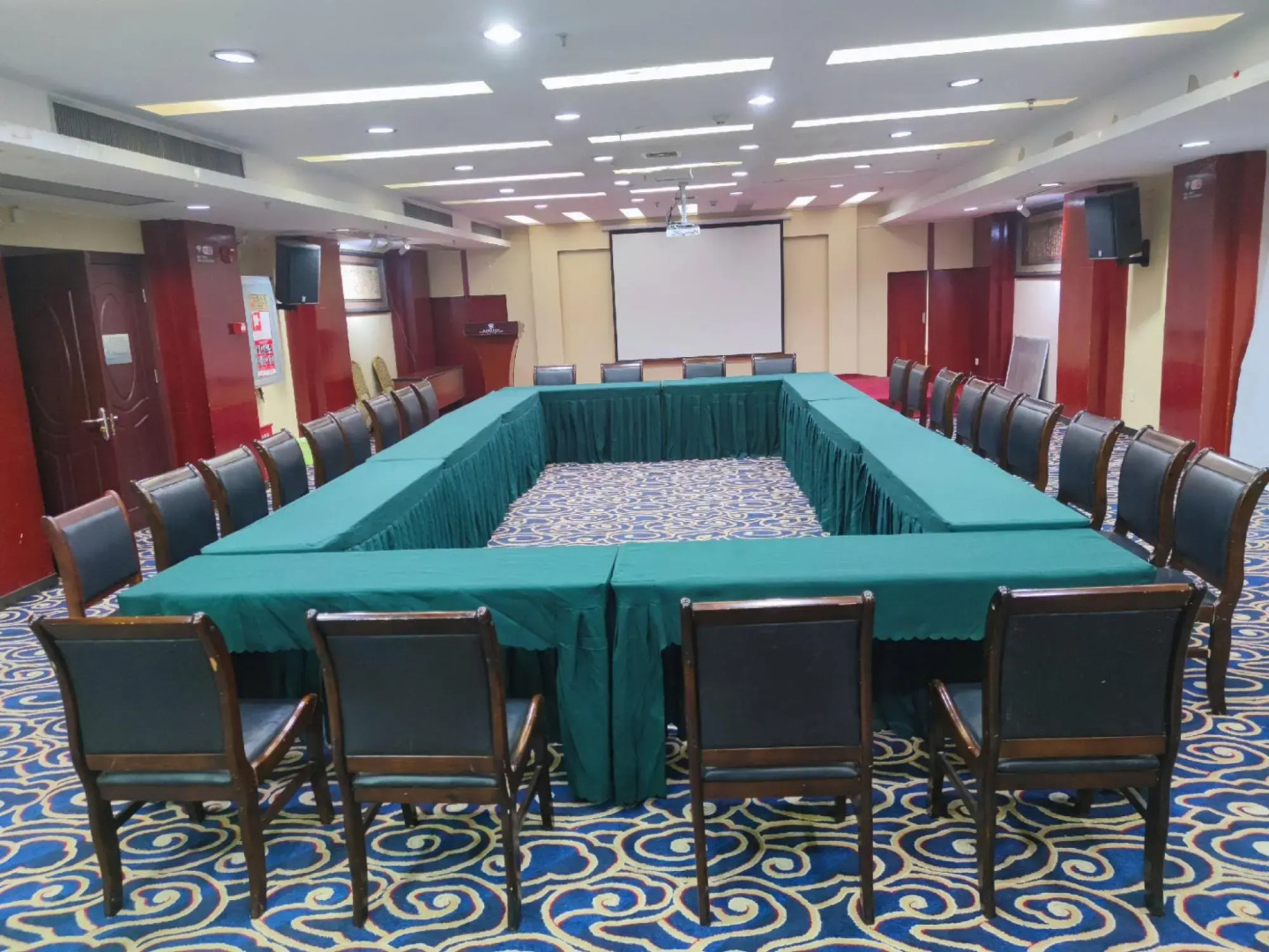 Bama Shouxiang International Hotel