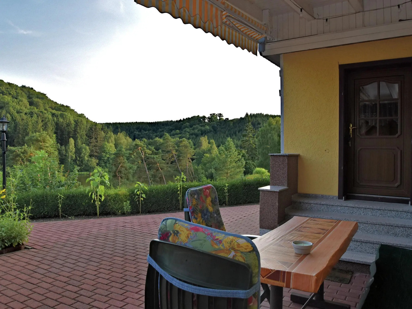 Cozy Holiday Home in Güntersberge with Lake View