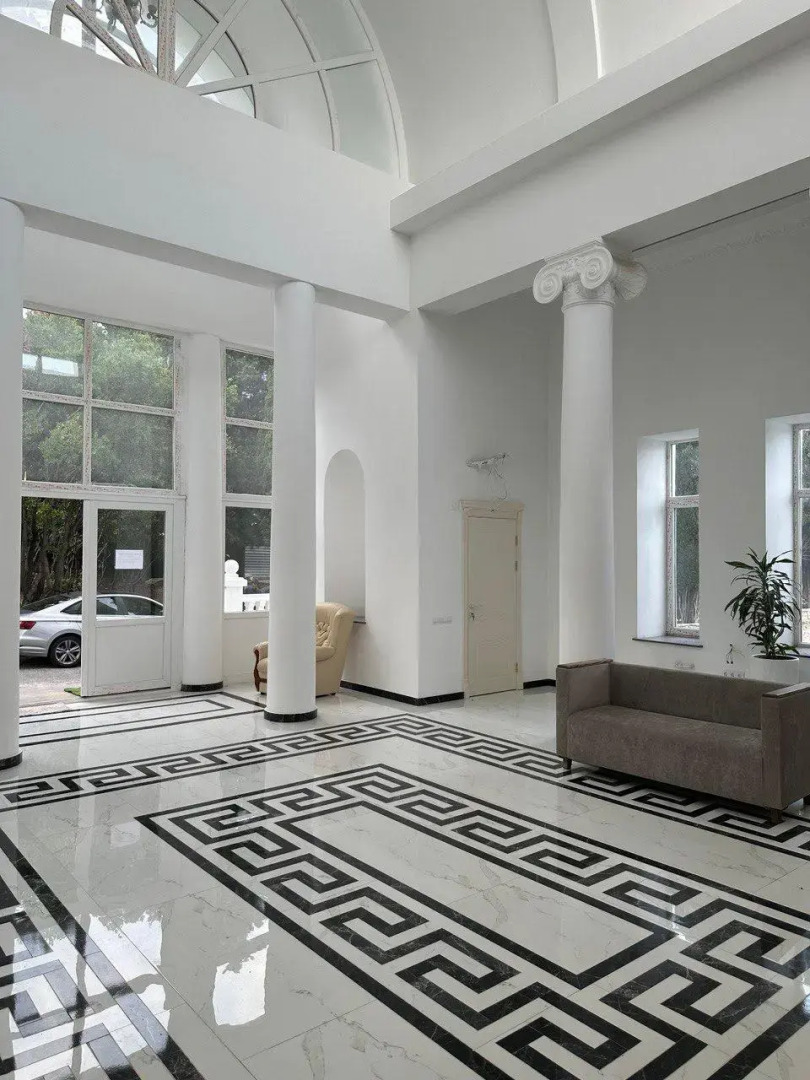 Белый лебедь