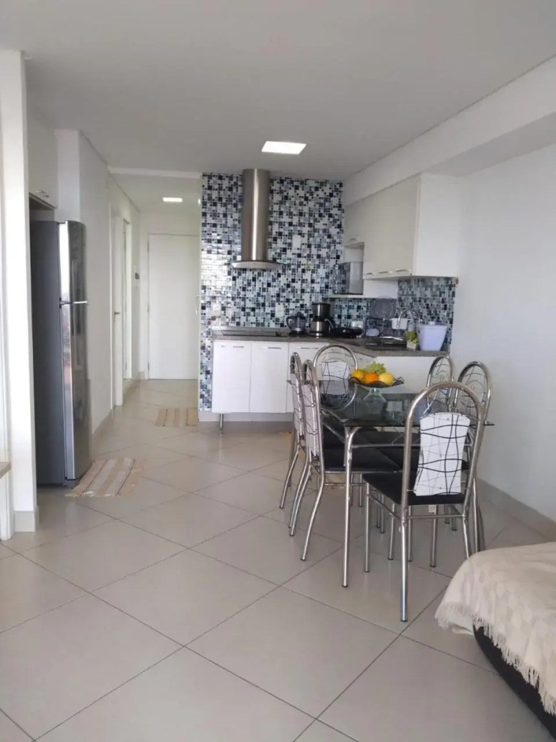 Alugo Temporada apartamento frente ao mar de Fortaleza.