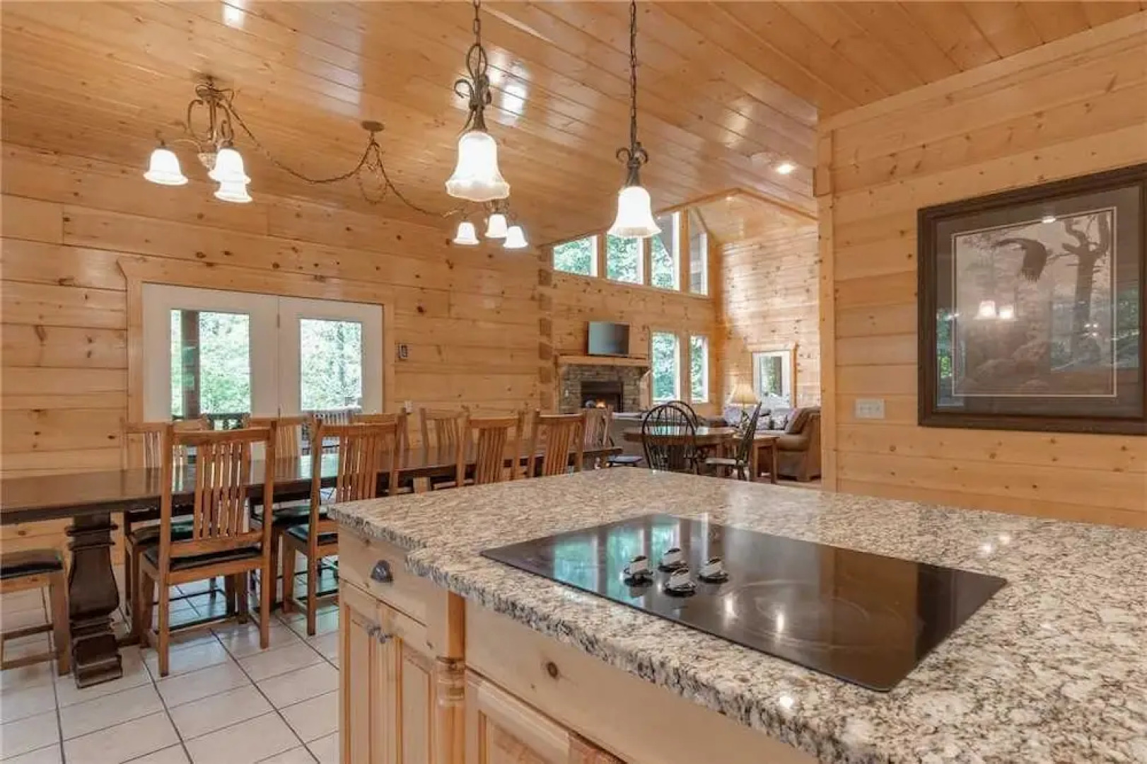 Unbridled Spirit 5 Bedroom Home with Hot Tub