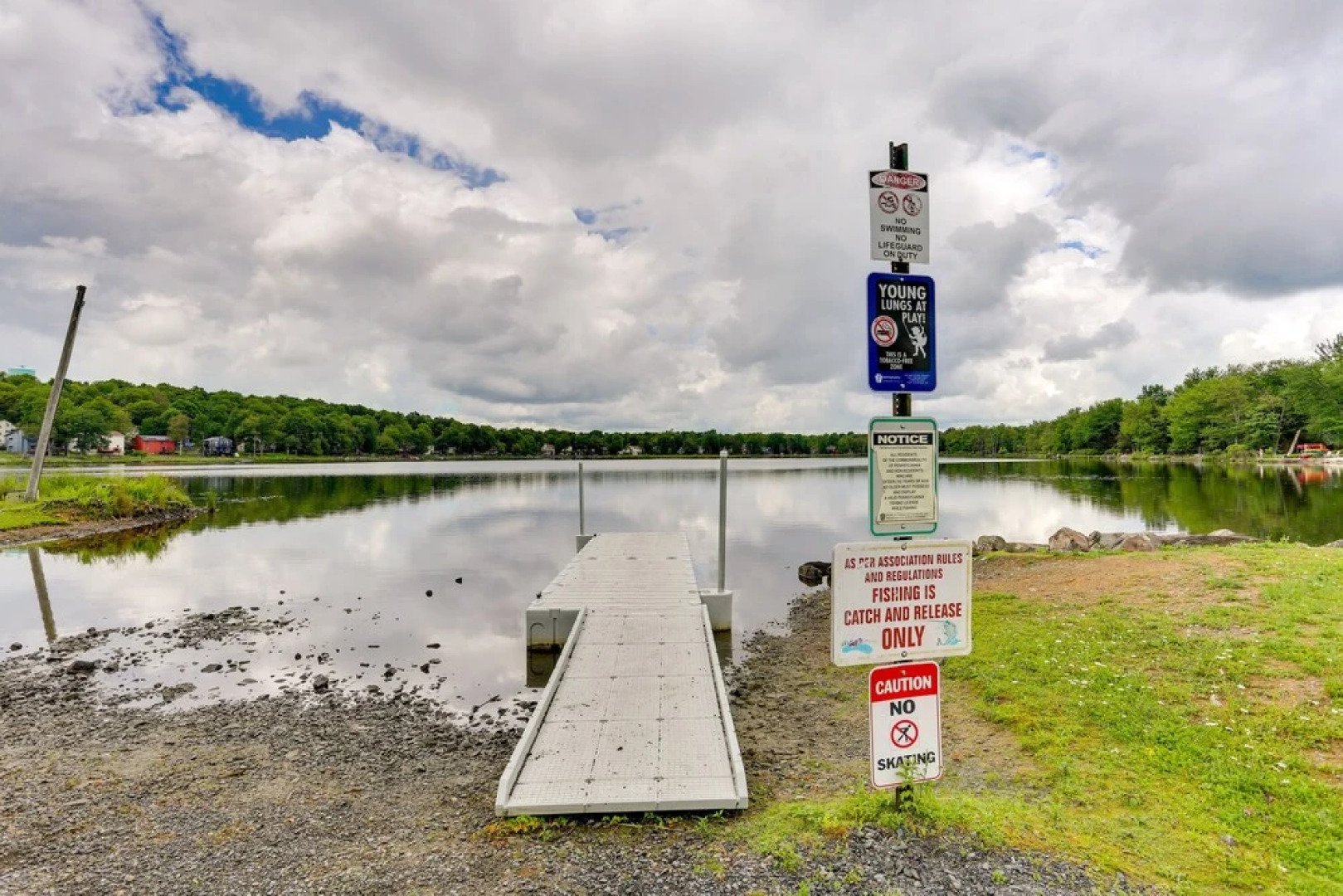 Hot Tub & Game Room: Tobyhanna Vacation Home!