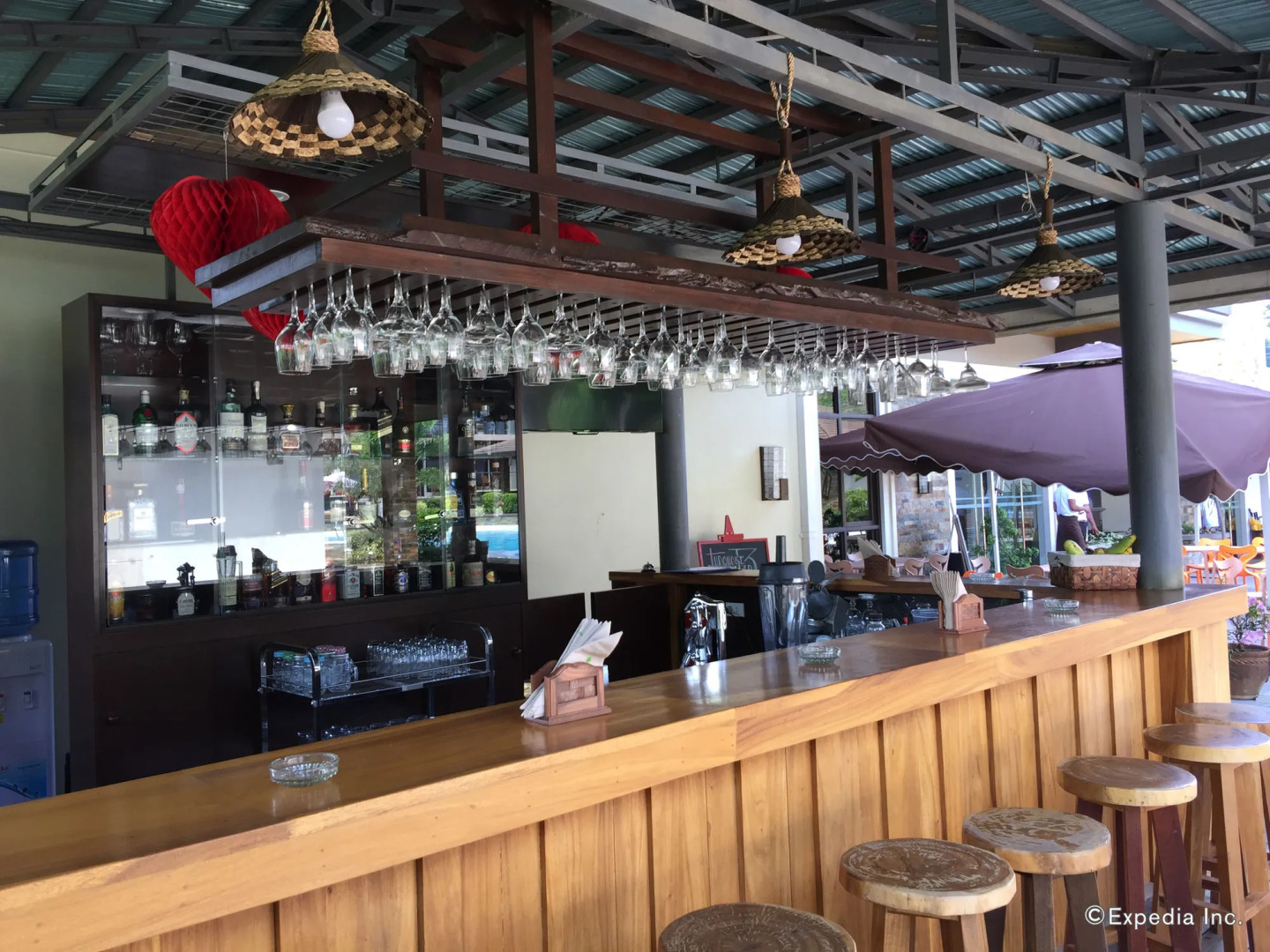 Coron Soleil Express Hotel