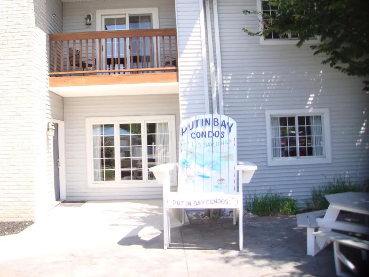 Put-in-Bay Waterfront Condo #107