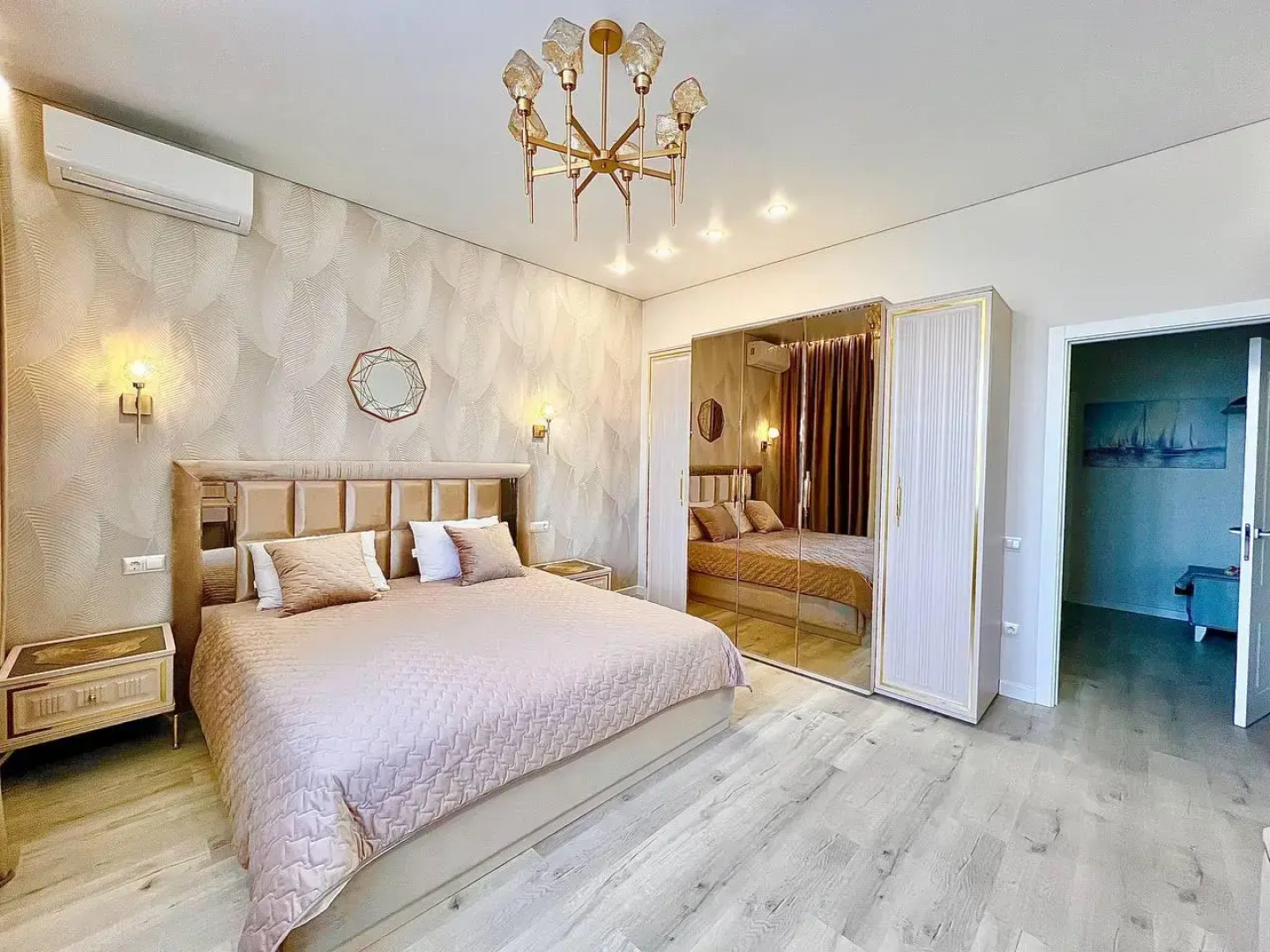 Апартаменты Марсель на улице Энгельса