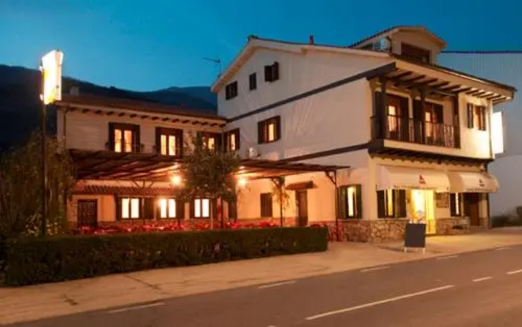 Apartamentos Los Hebiles