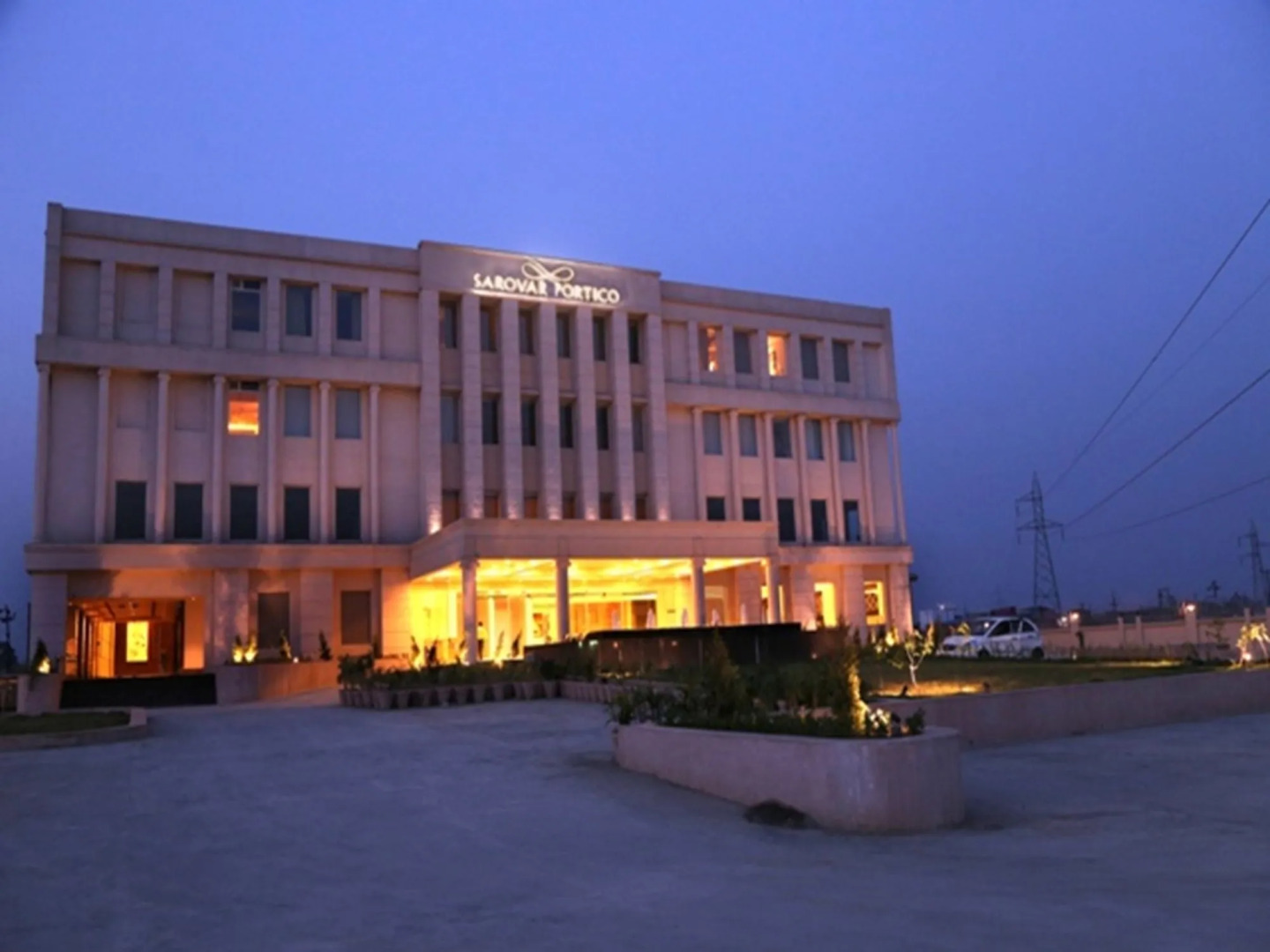 Seyfert Sarovar Premiere