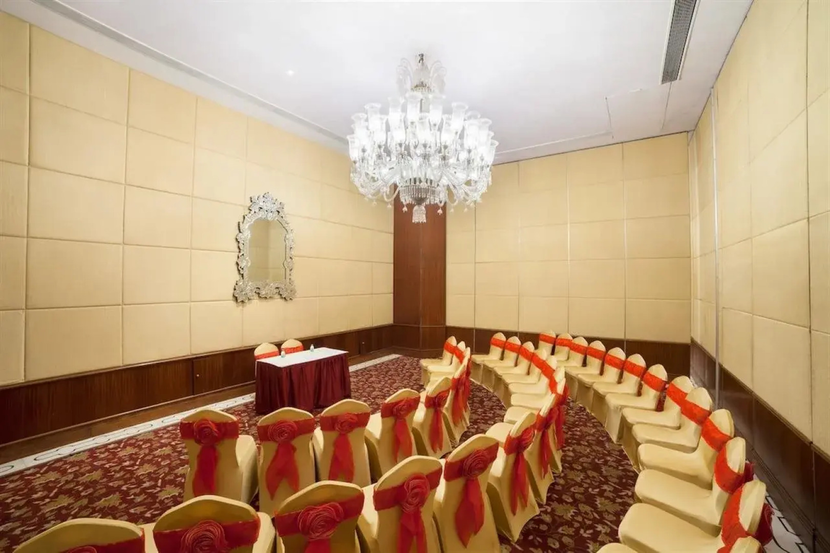 The Grand Imperial - Heritage Hotel