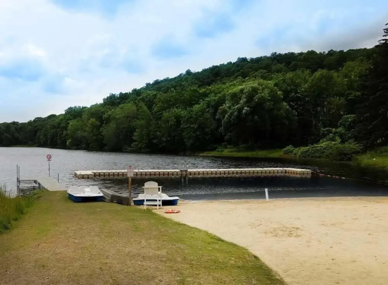 Charming Porter House In The Heart Of The Poconos 4 Bedroom Chalet