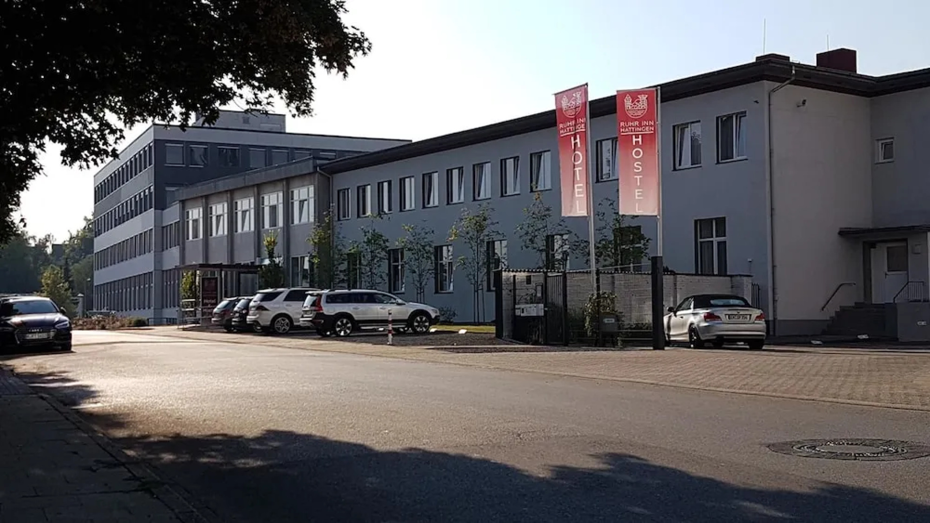 Ruhr Inn Hotel & Hostel