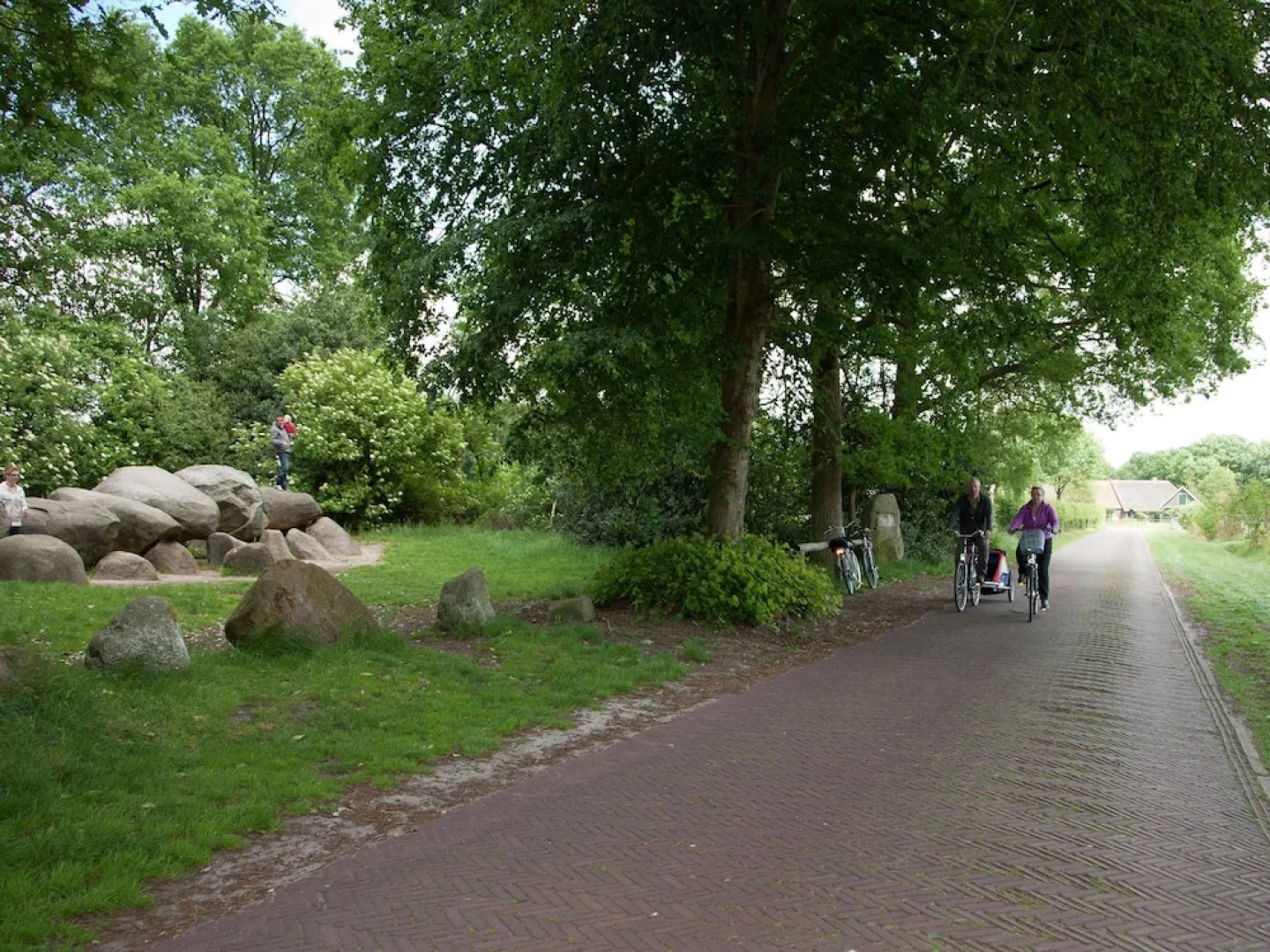 Romantic Villa With a Dishwasher, Near a National Park