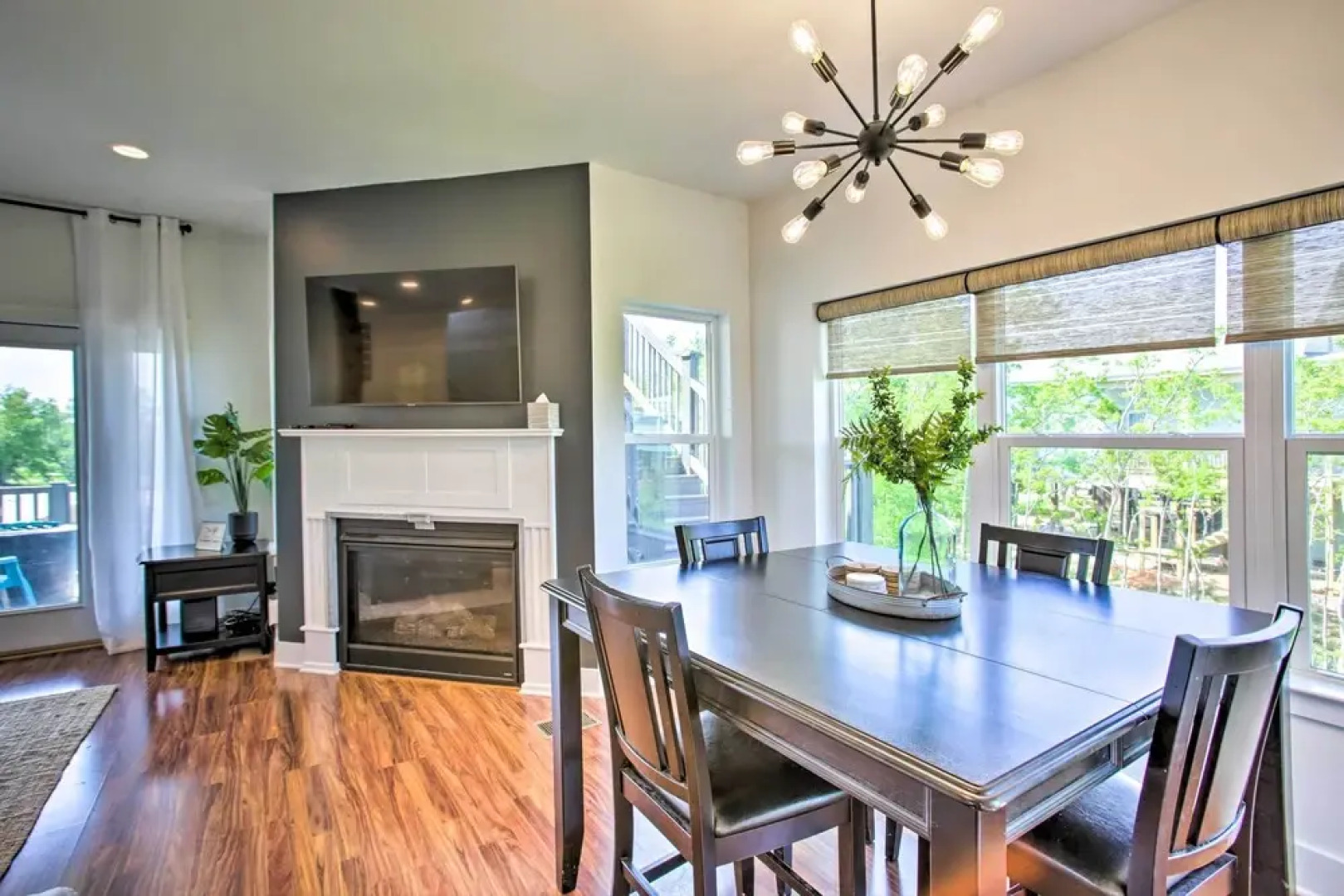 Waveland Abode w/ Patio, Walk to Beach!