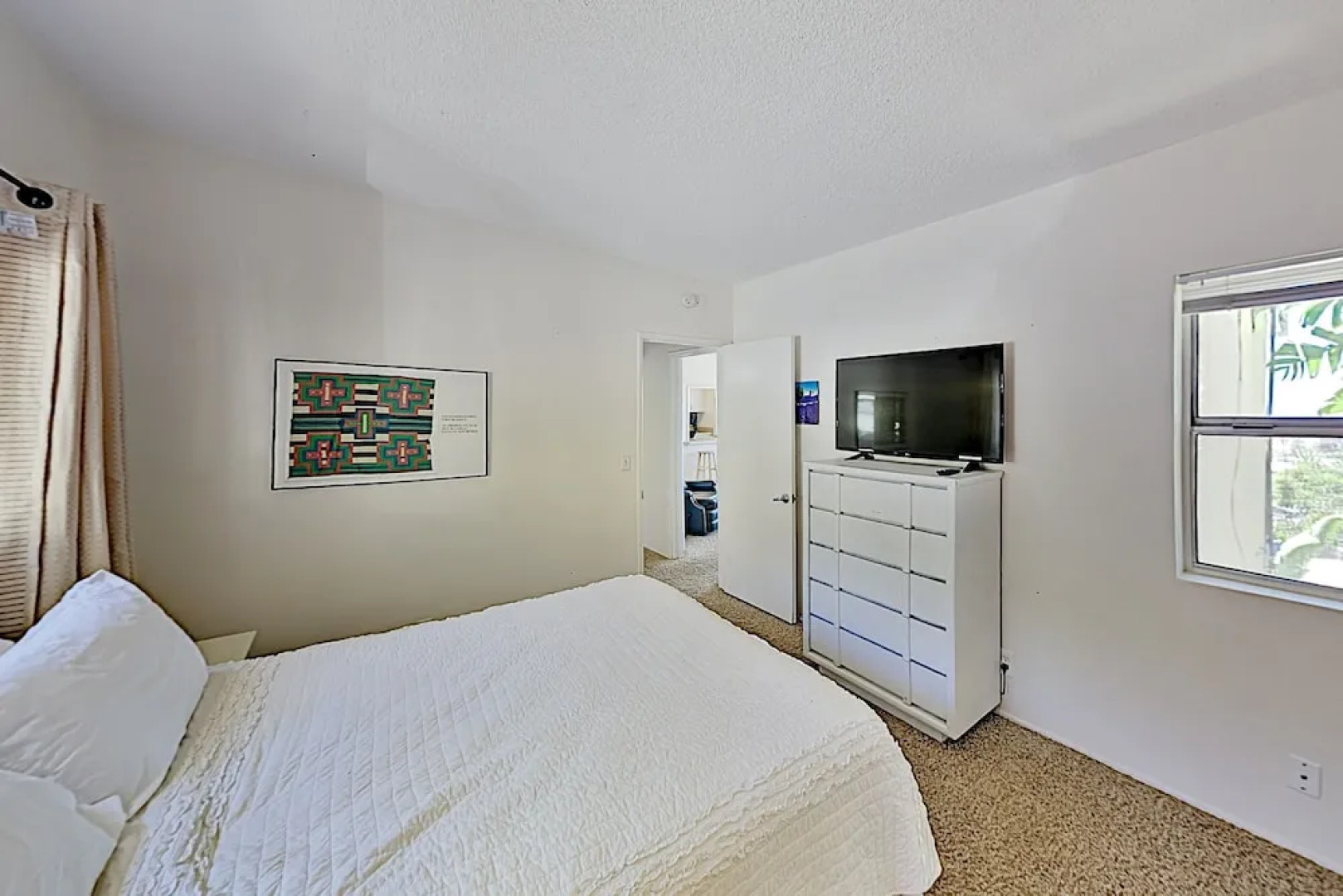 2BR Breezy Summerland Home by RedAwning