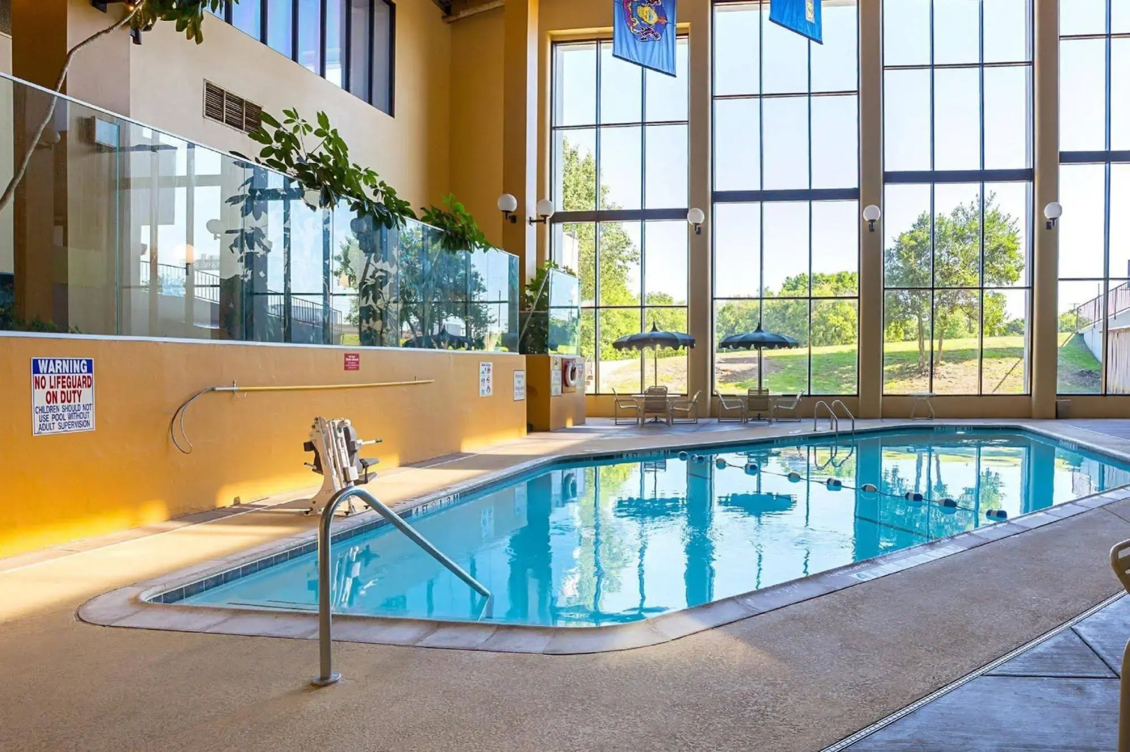 Clarion Hotel Desoto