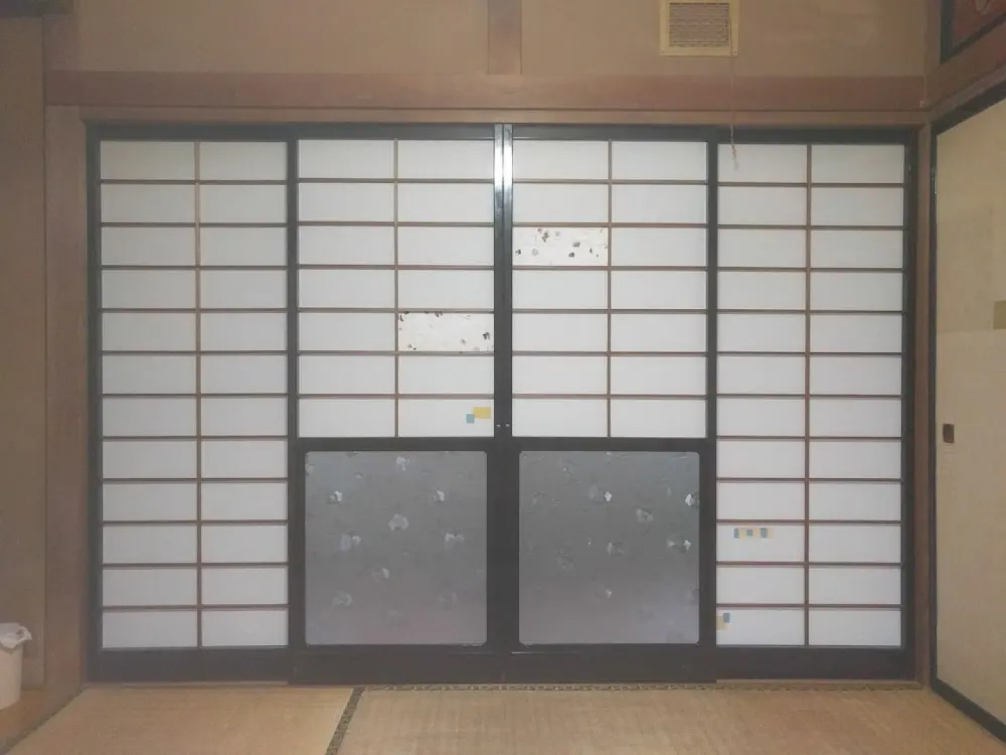 Tomo's hut in Japanese old style