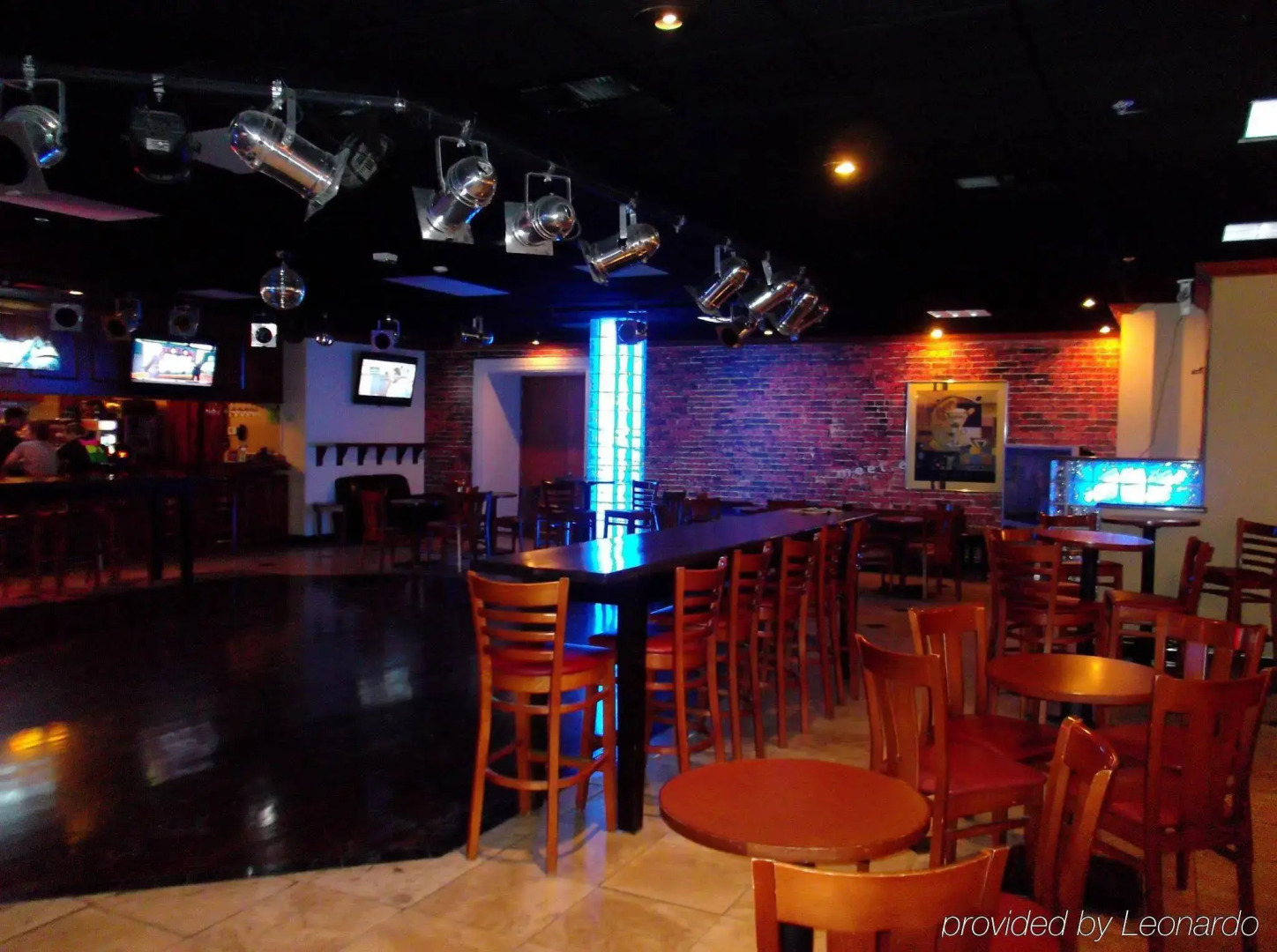 DoubleTree by Hilton Chico