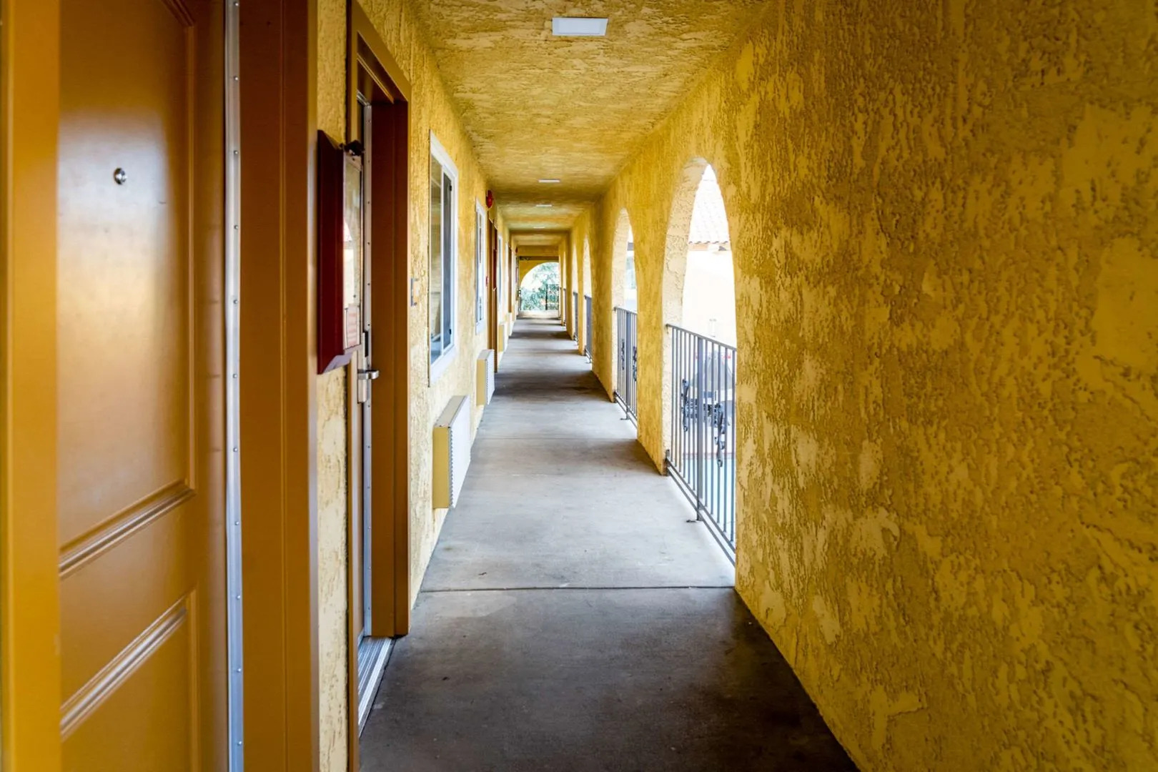 Rodeway Inn & Suites Colton - Riverside