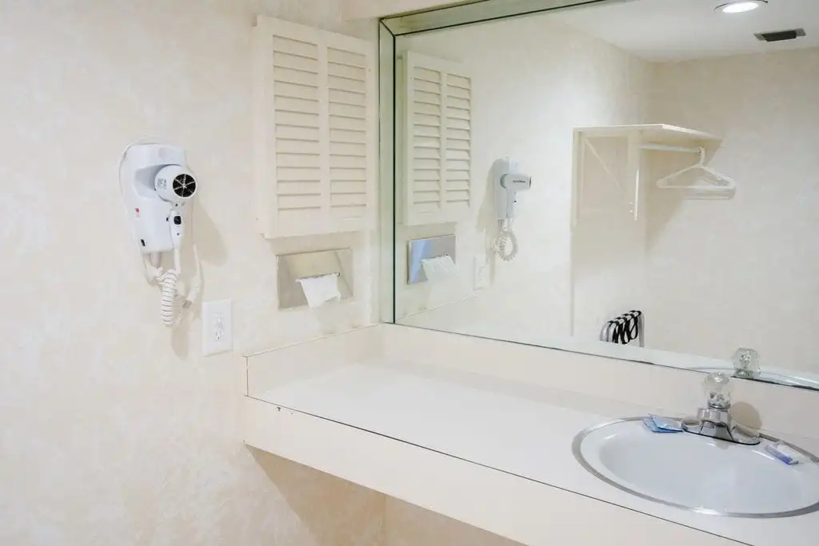 Sands Harbor Resort and Marina