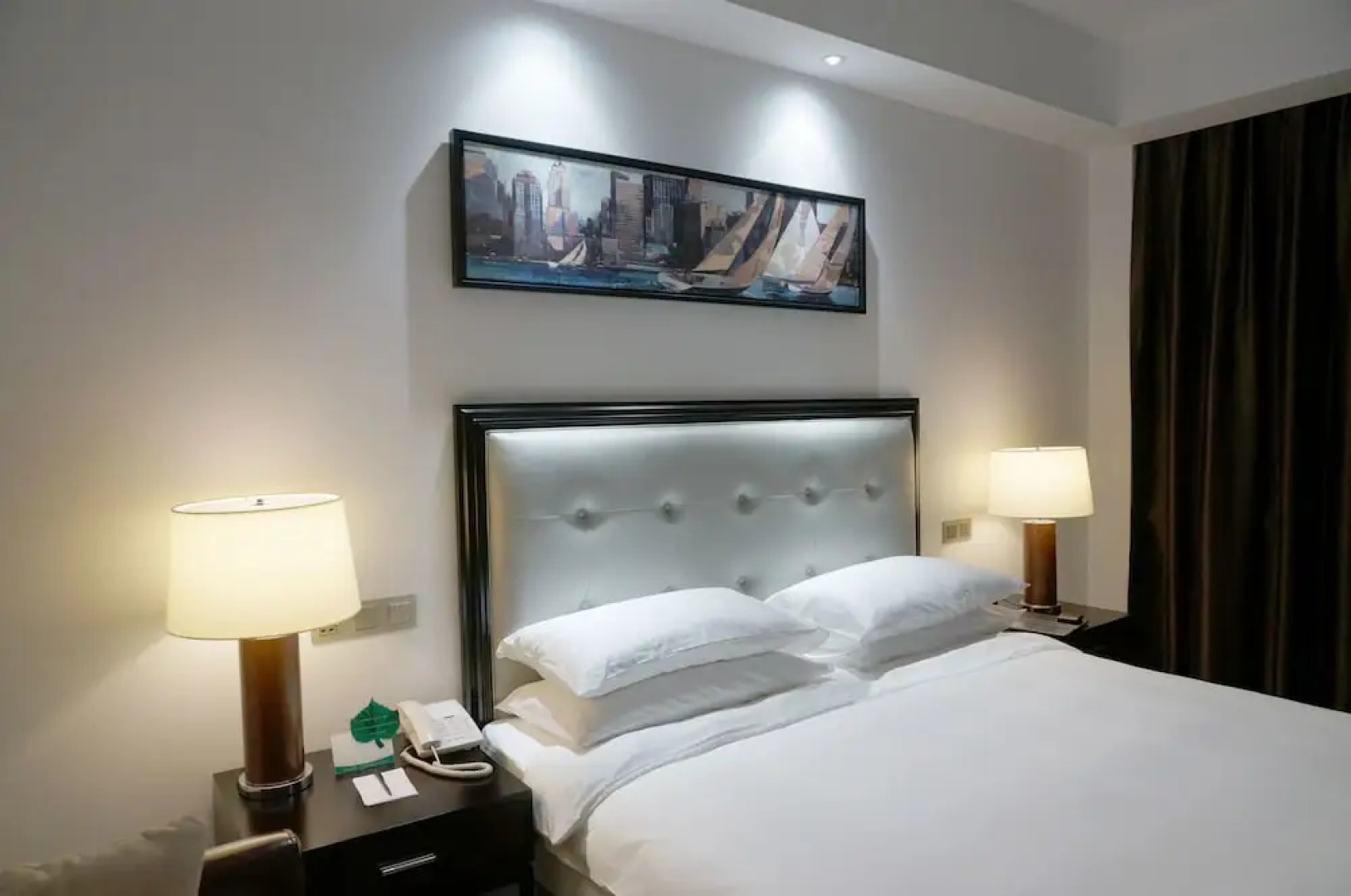 Atlantic Lumley Hotel