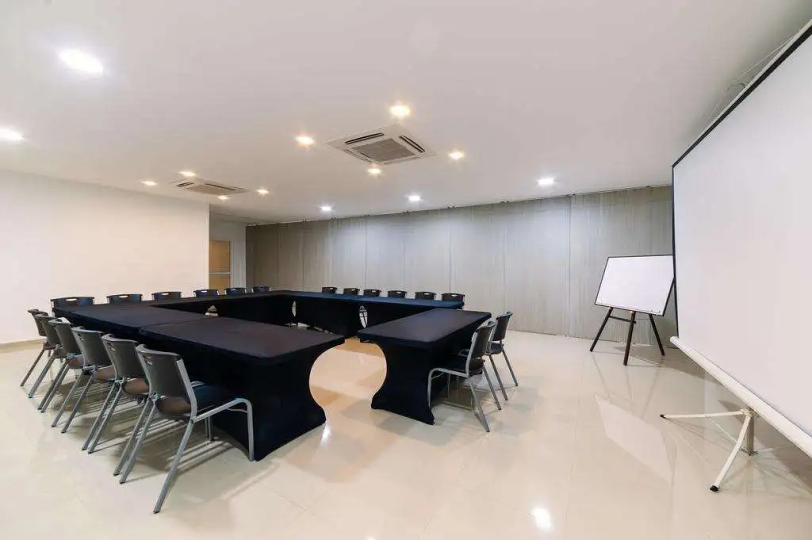 Hotel MS Ciudad Jardín Plus