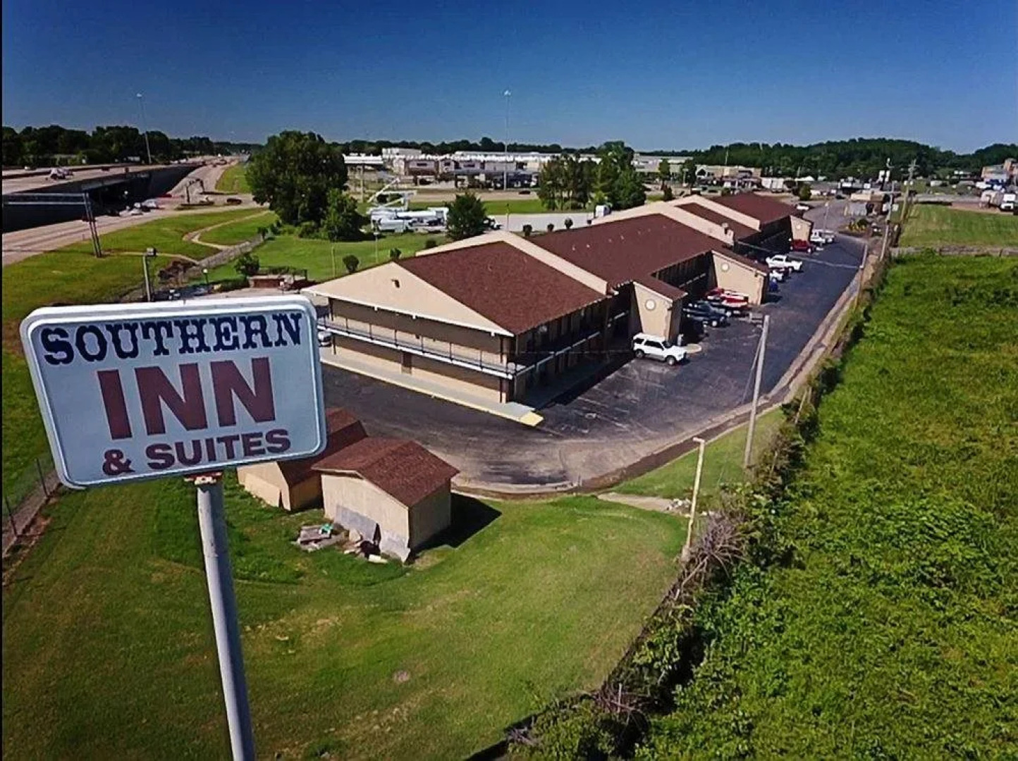 Southern Inn & Suites