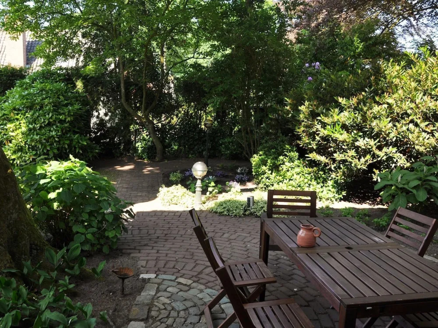 Massive, Historic Villa With a Convenient and Central Location Along the Coast