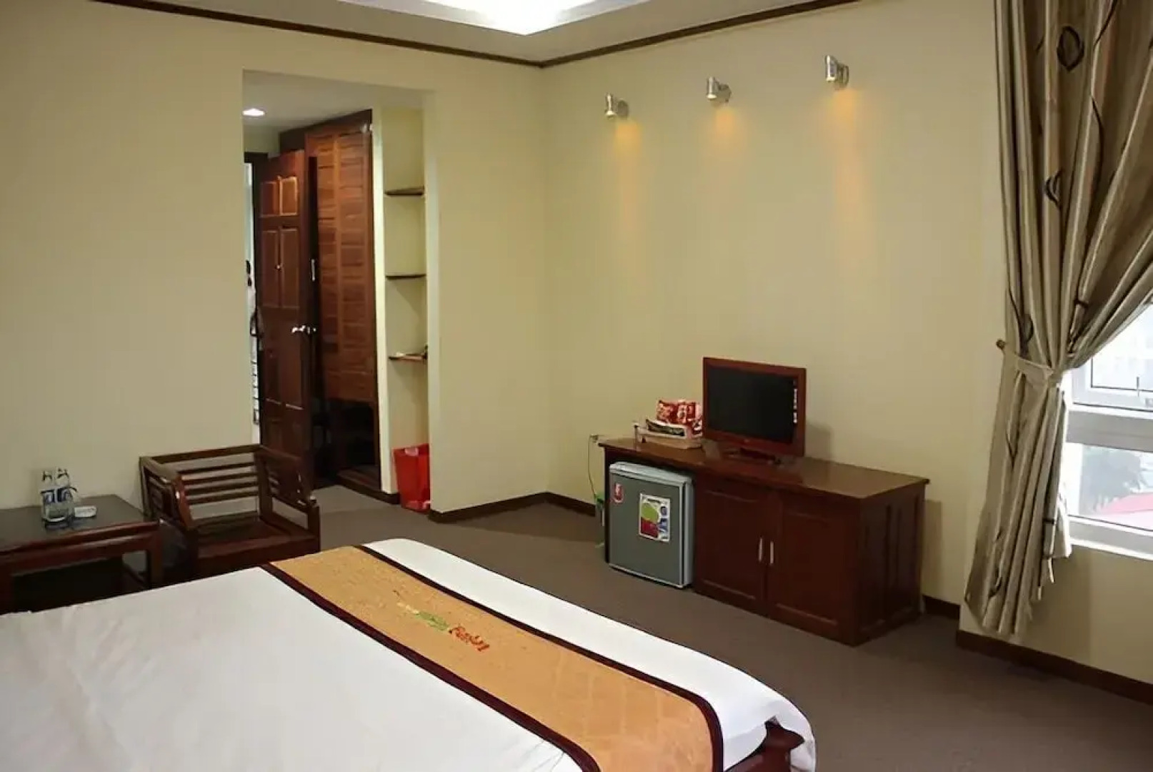 Bac Kinh Hotel Vinh - by BAY LUXURY