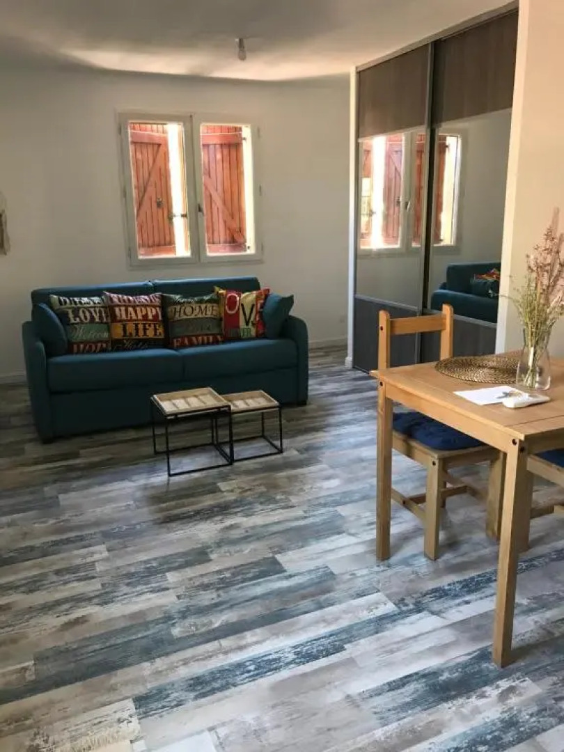 Charmant studio tout neuf avec coin jardin et hamac