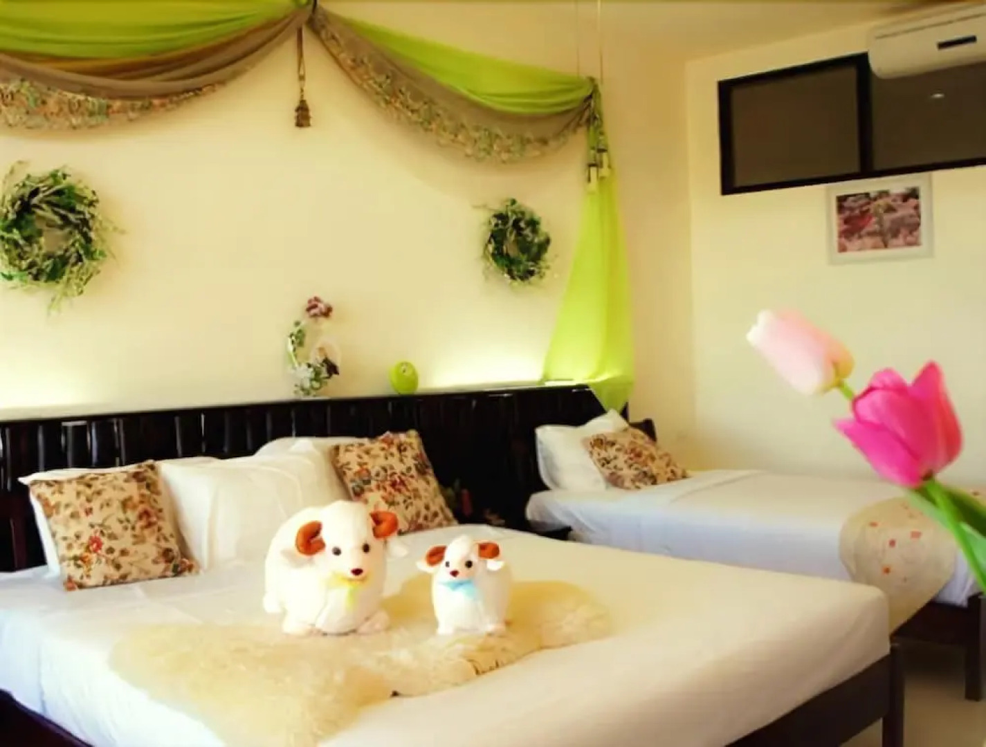 Golden Lake View Boutique Resort