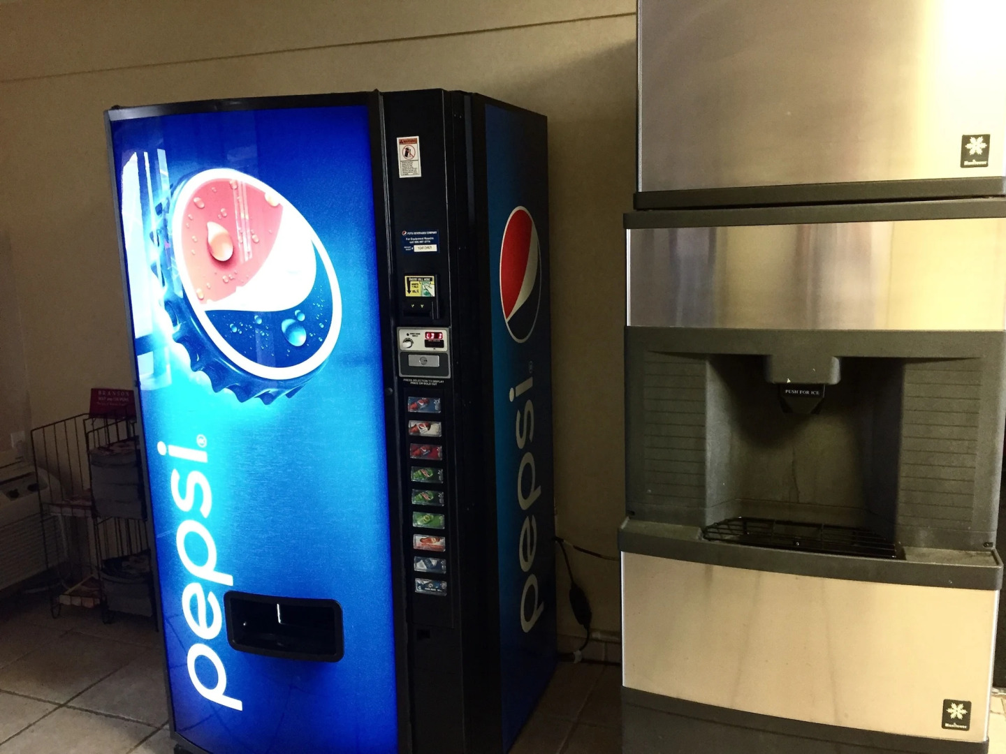 Suburban Studios Branson On The Strip