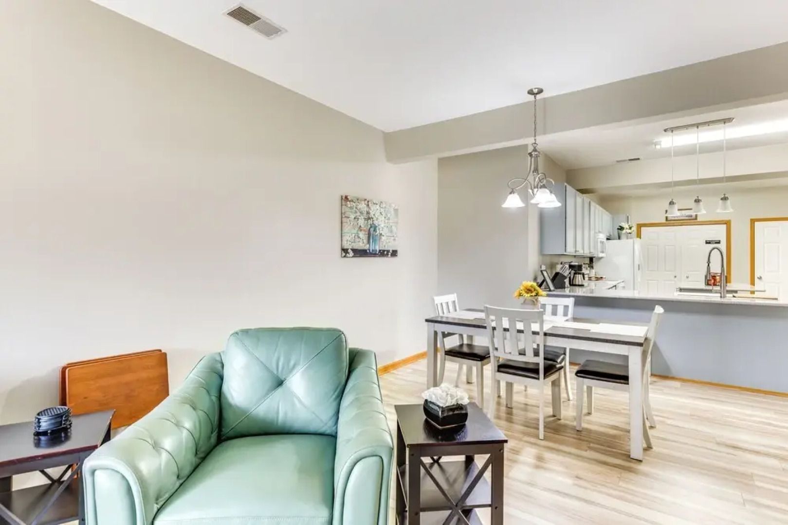 Lake Mills Retreat: 1 Mi to Beaches & Dining!