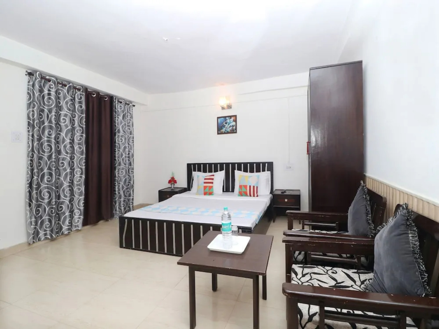 OYO Home 18565 Restful Stay