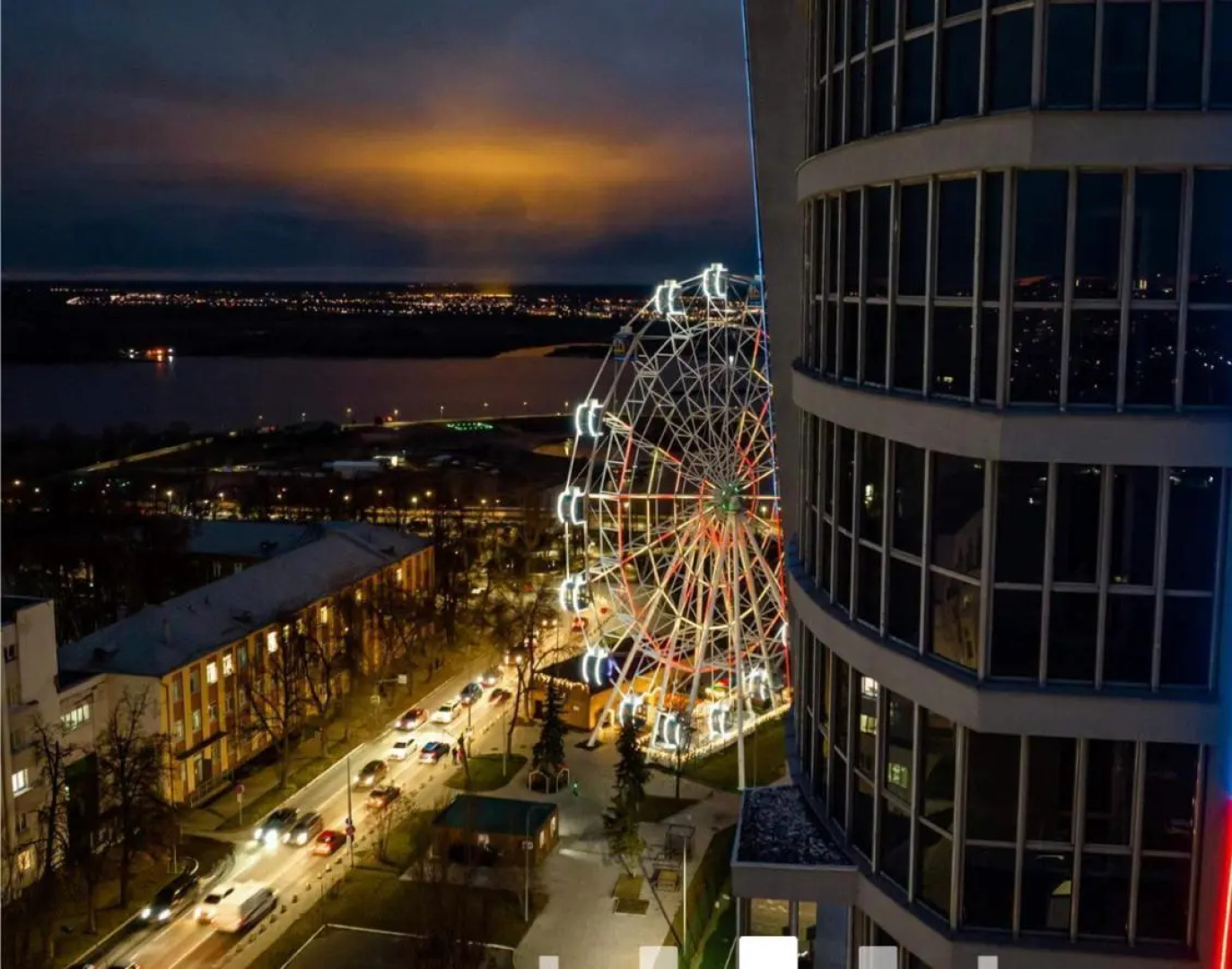 2ROOMS (2РУМС) на площади Сенная