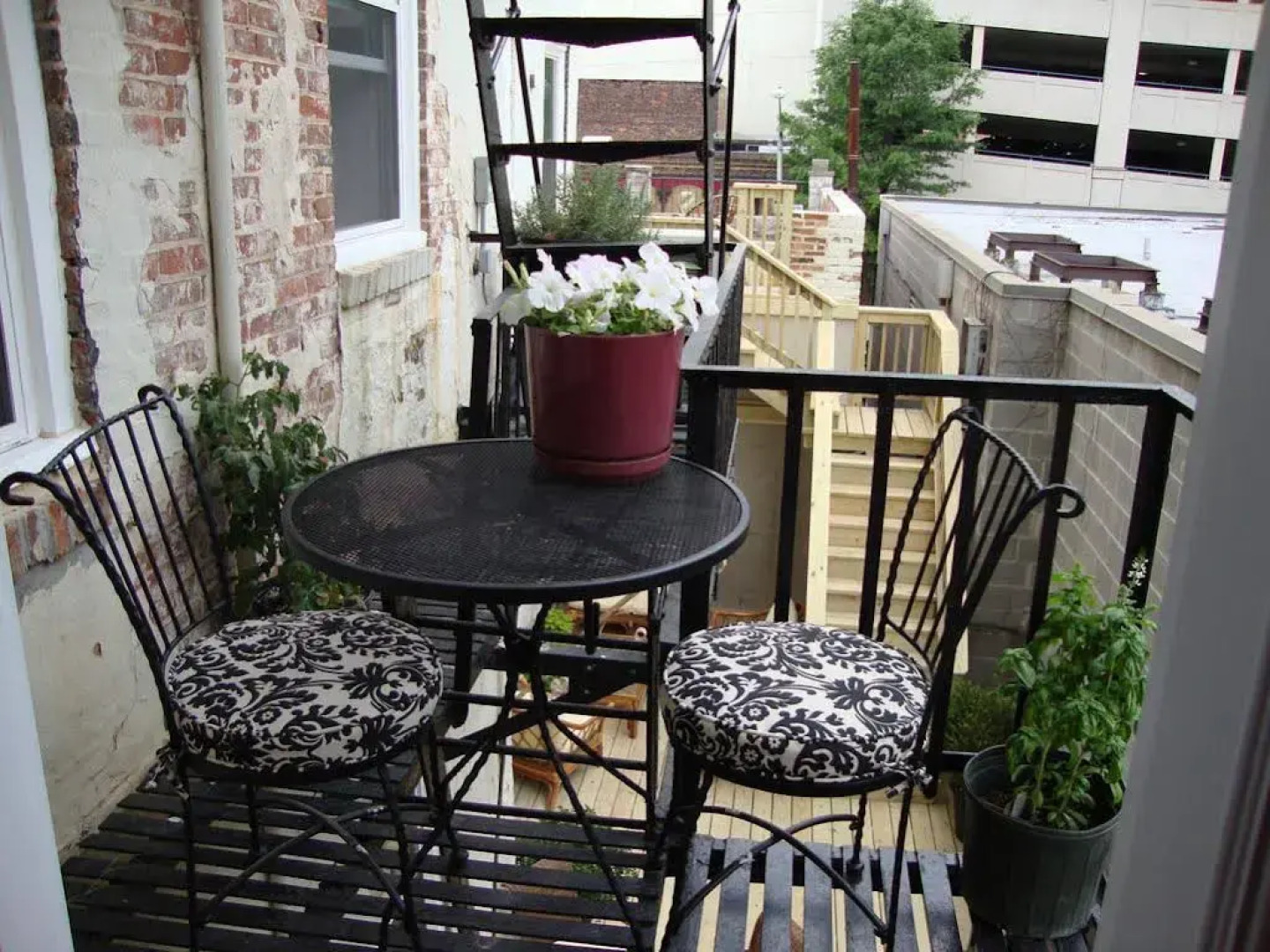 BlancNoir Bed & Breakfast