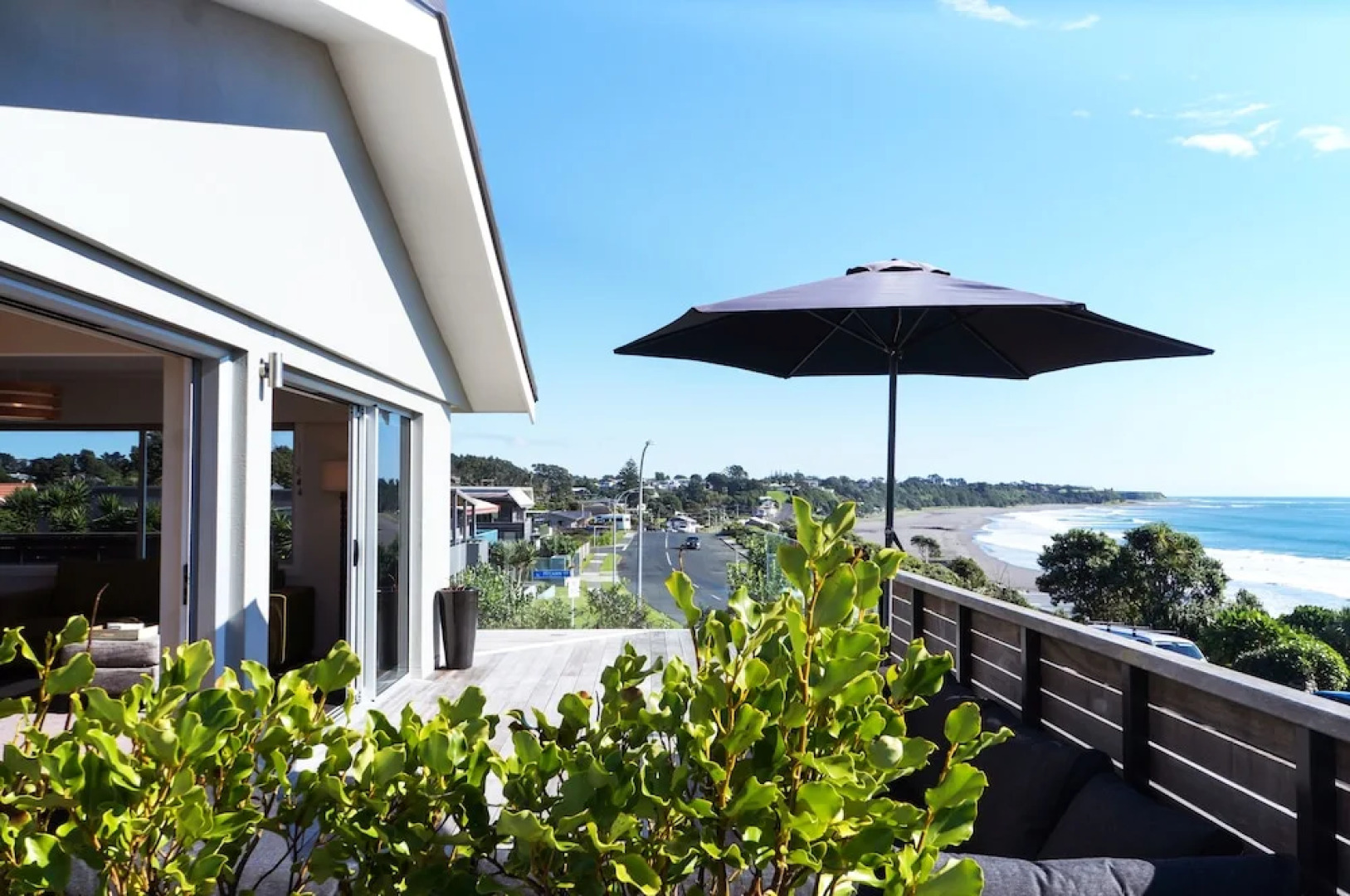 Mesmerising On Messenger