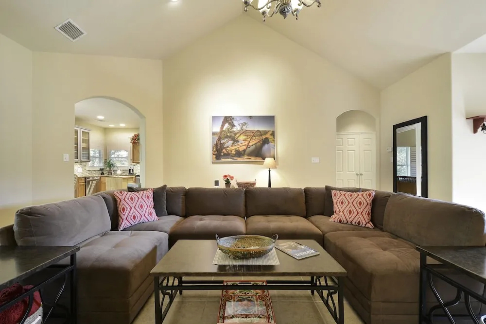 4BR 2BA Cottage at Lake Austin by RedAwning