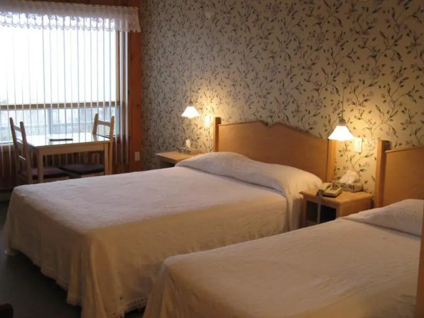 Hotel La Roche Pleureuse