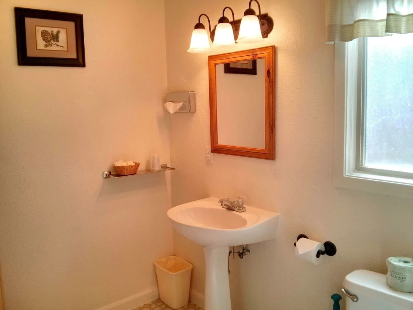 Green Gables Motel & Suites