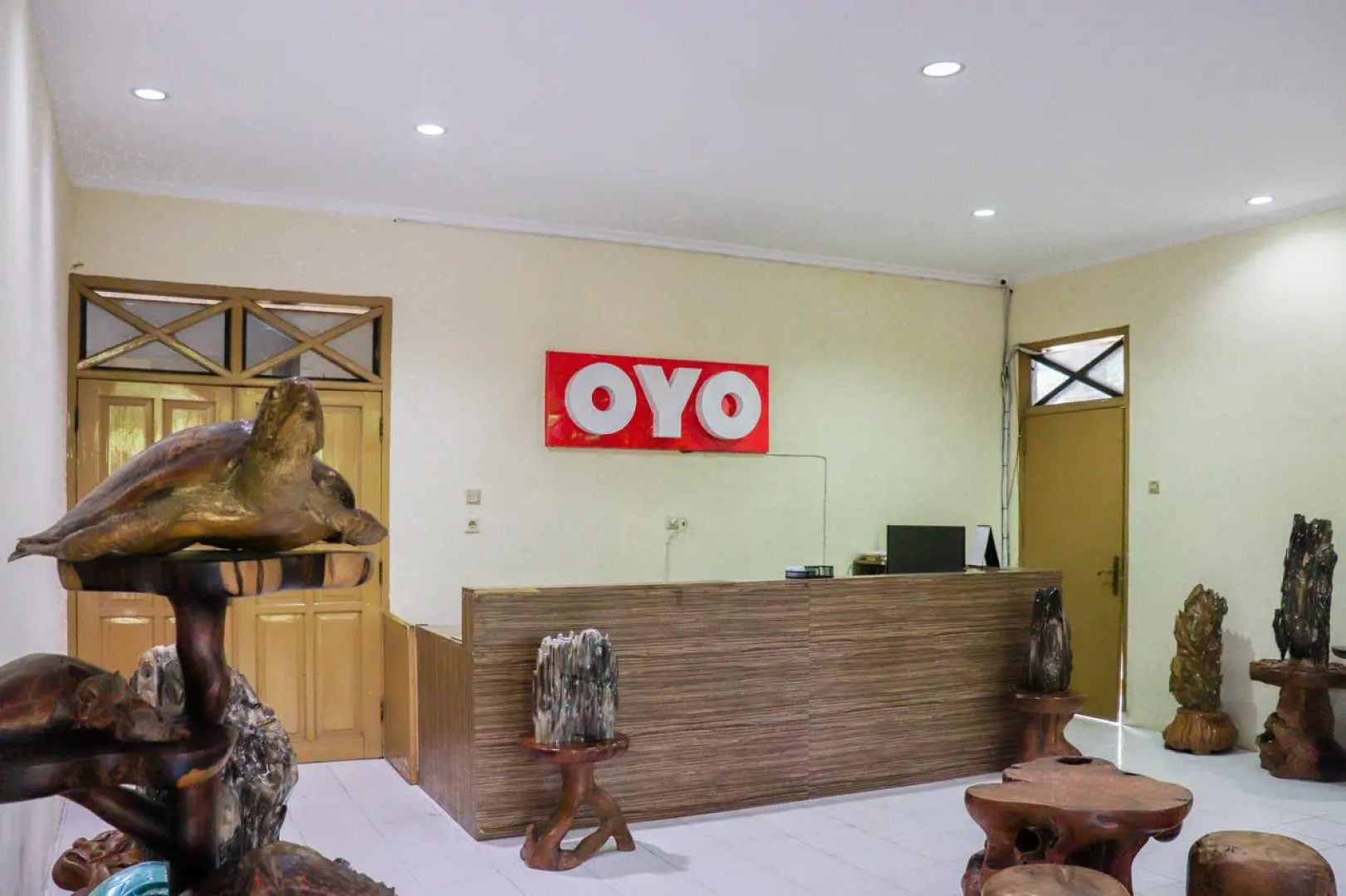 OYO 688 Grand Pakidulan Hotel