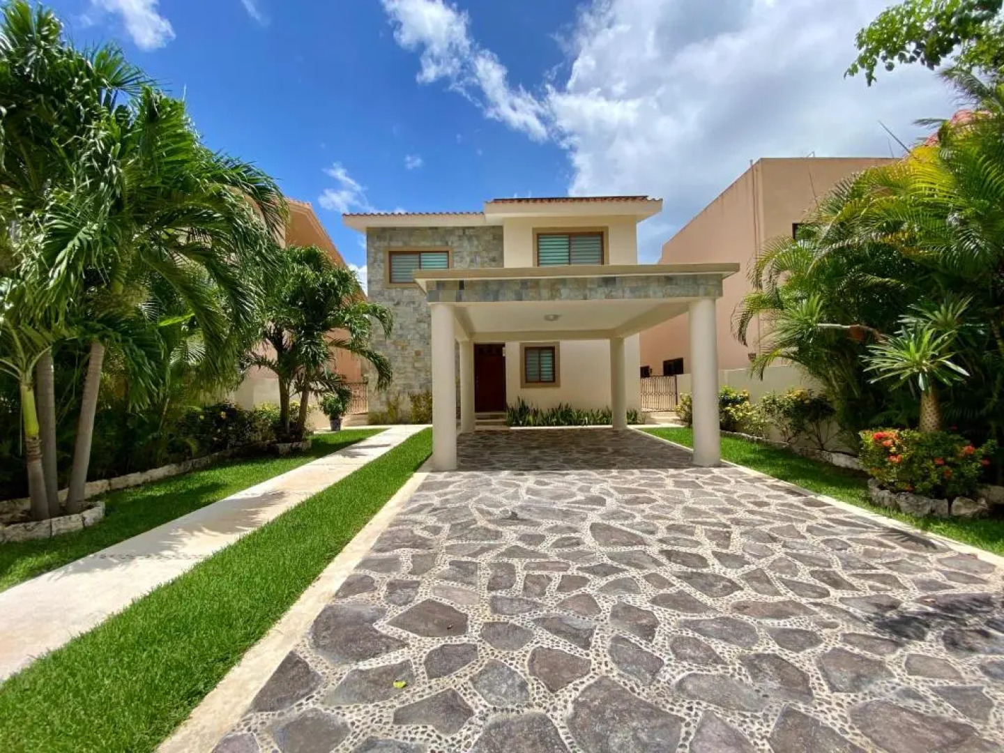 Casa Arnold - Luxurious 4 bedroom villa with pool